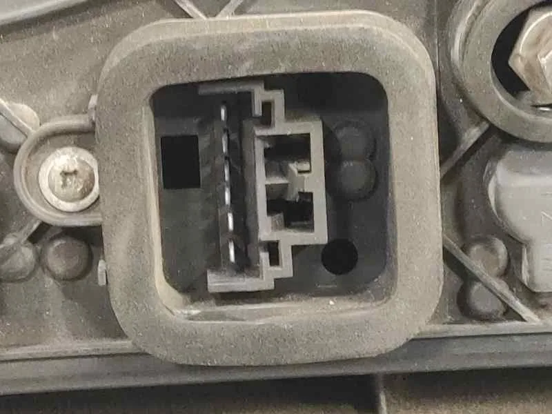Piloto Trasero Derecho para Fiat Doblo (119)