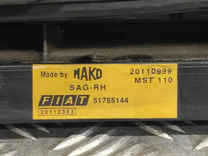 Piloto Trasero Derecho para Fiat Doblo (119)