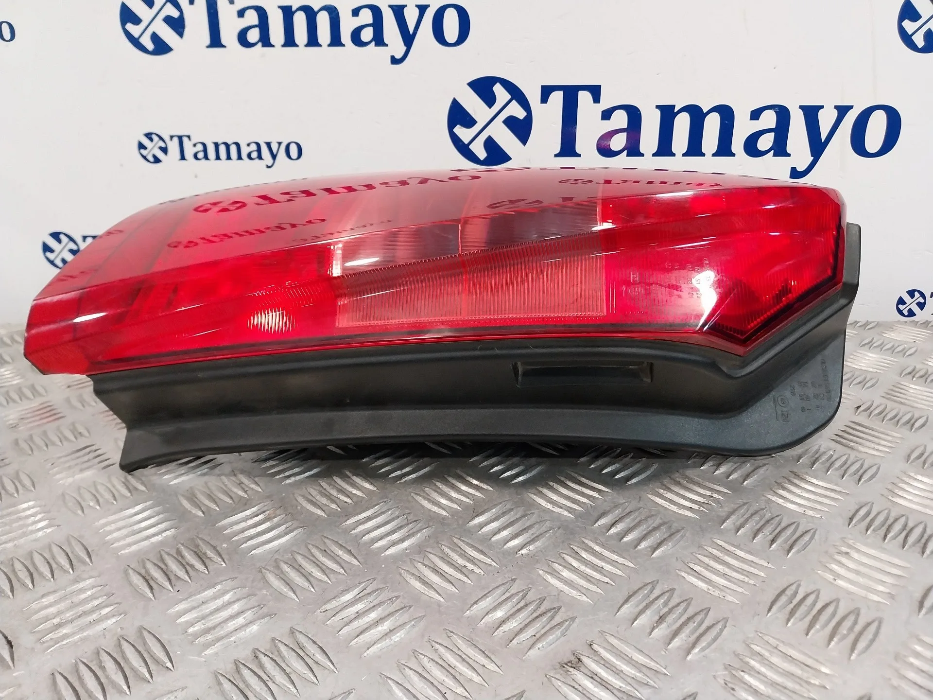 Piloto Trasero Izquierdo para Lancia Musa (184)
