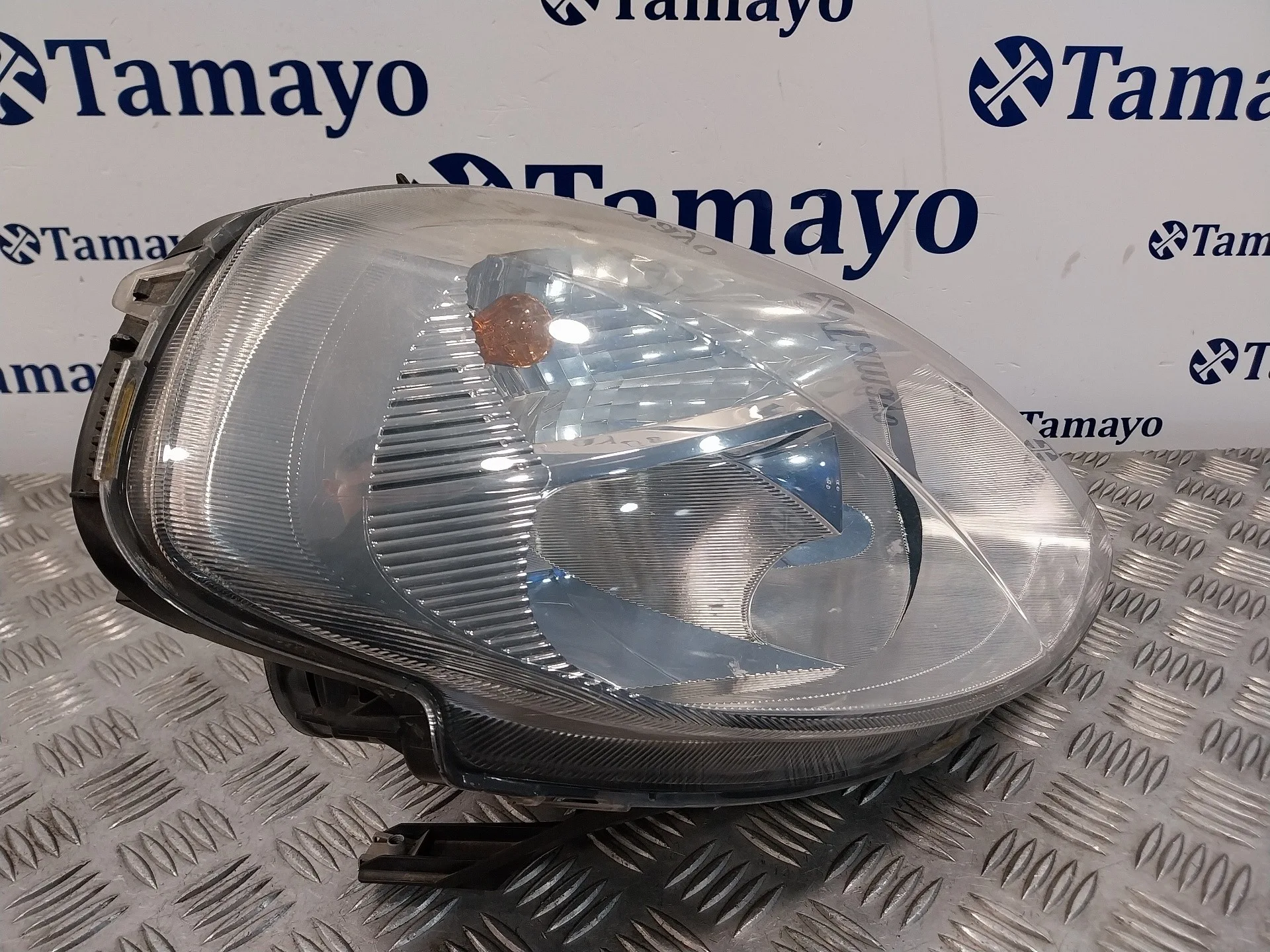 Faro Derecho para Lancia Musa (184)