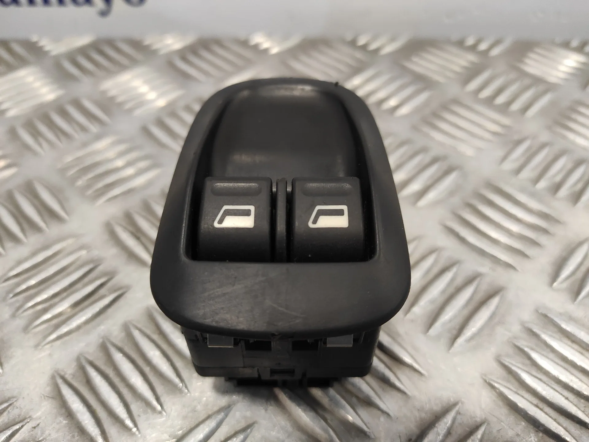 Mando Elevalunas Delantero Derecho para Peugeot 206 Berlina