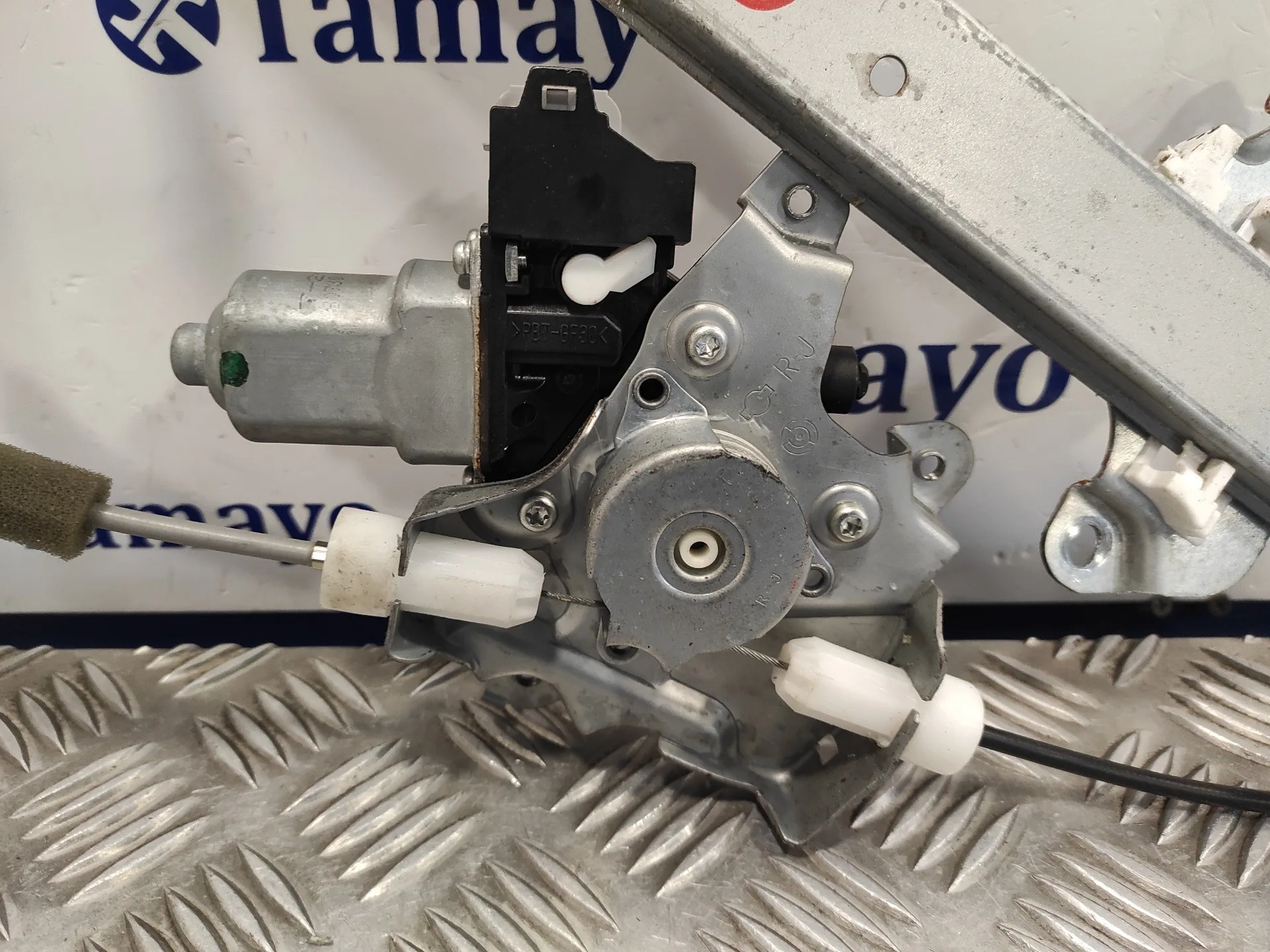 Elevalunas Delantero Derecho para Nissan Juke (F15)
