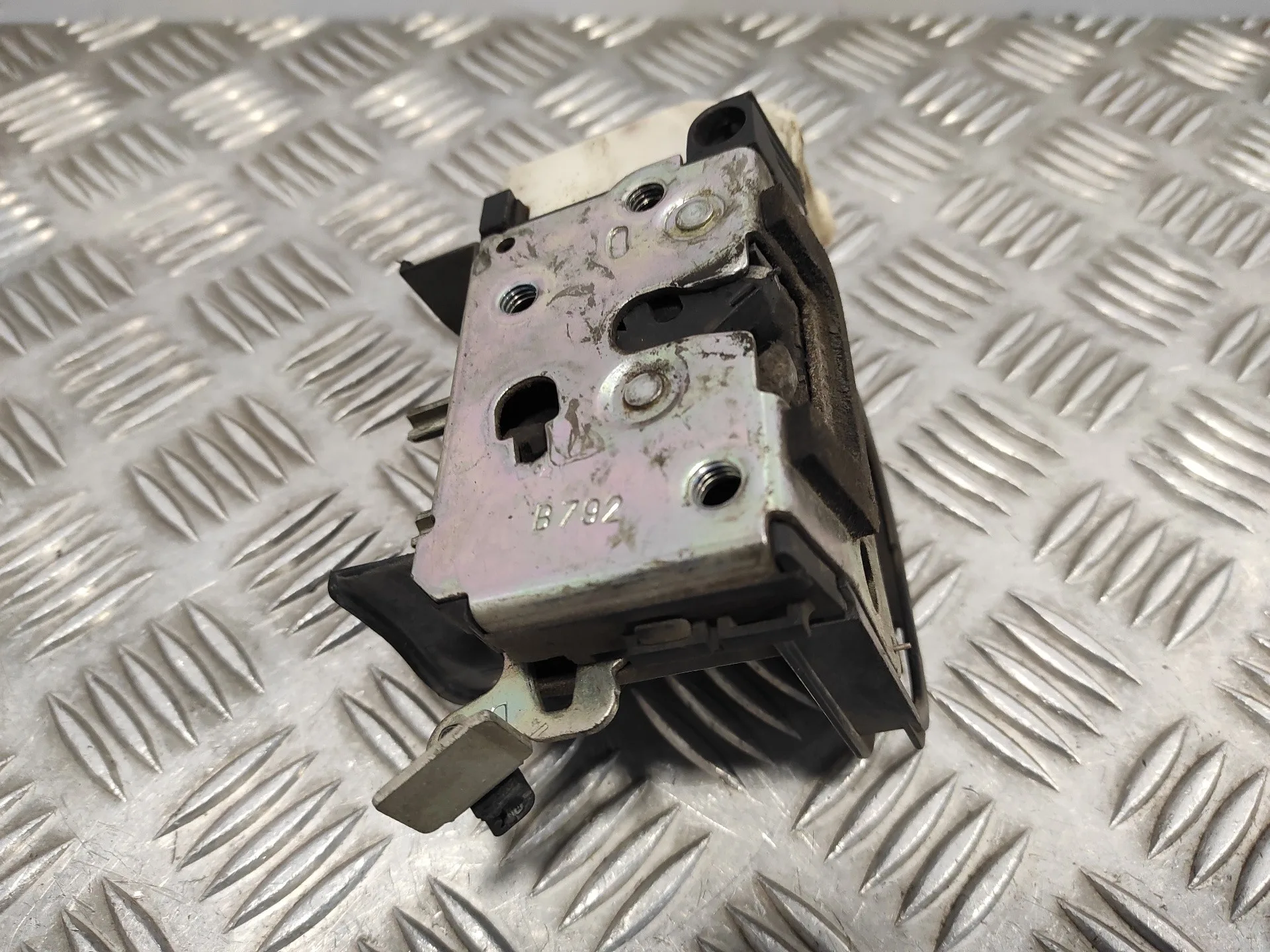 Cerradura Puerta Delantera Derecha para Fiat Multipla Nuevo (186)