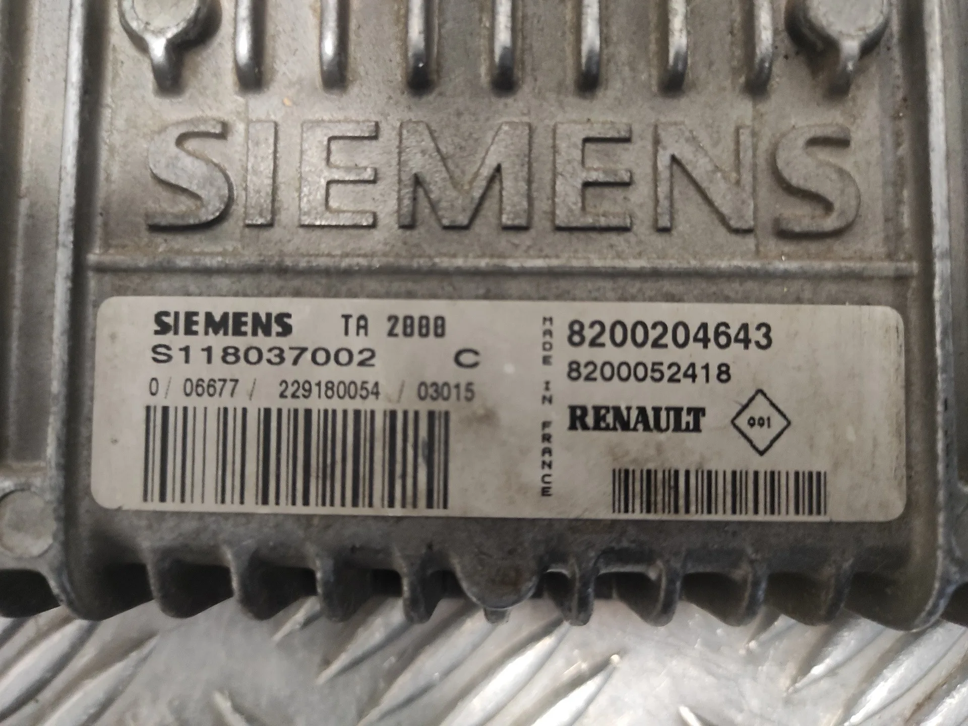 Centralita Motor Uce para Renault Clio Ii Fase Ii (B/Cb0)
