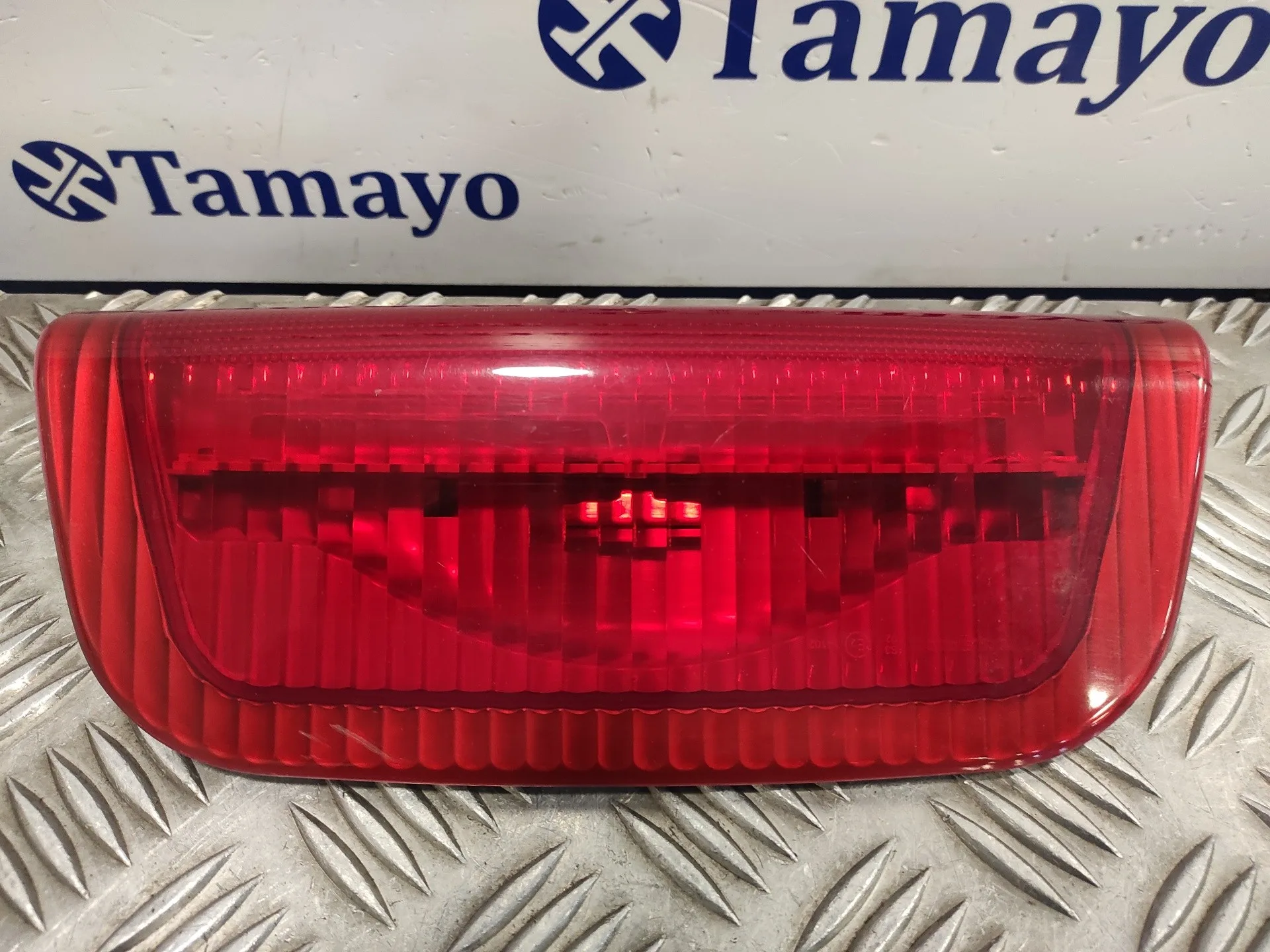Piloto Trasero Central para Nissan Juke (F15)