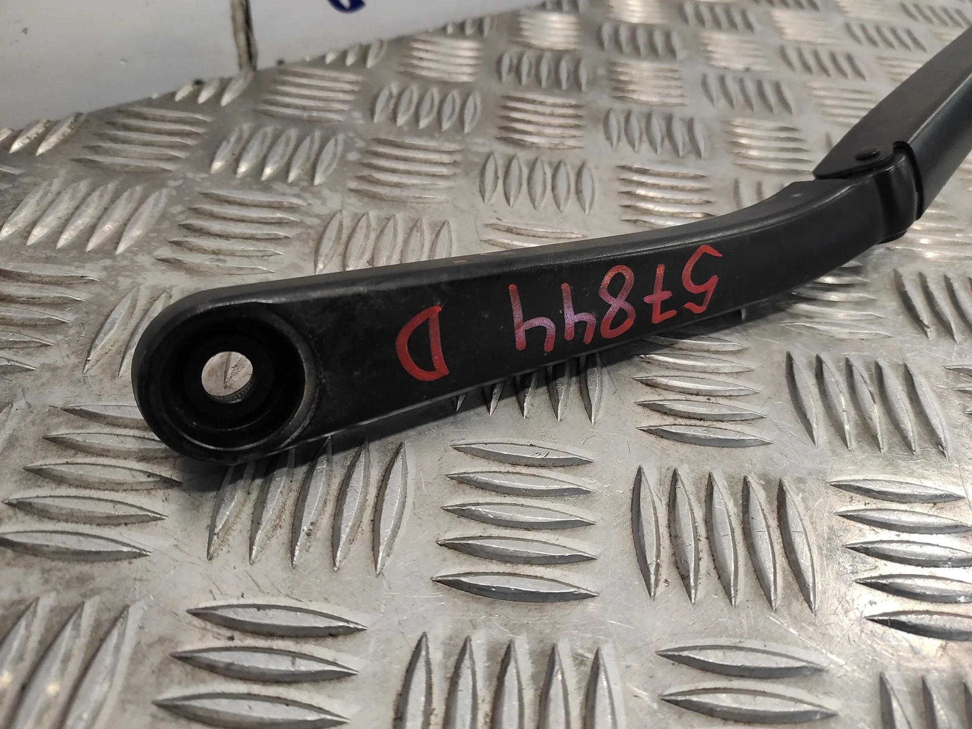 Brazo Limpia Delantero Derecho para Nissan Juke (F15)