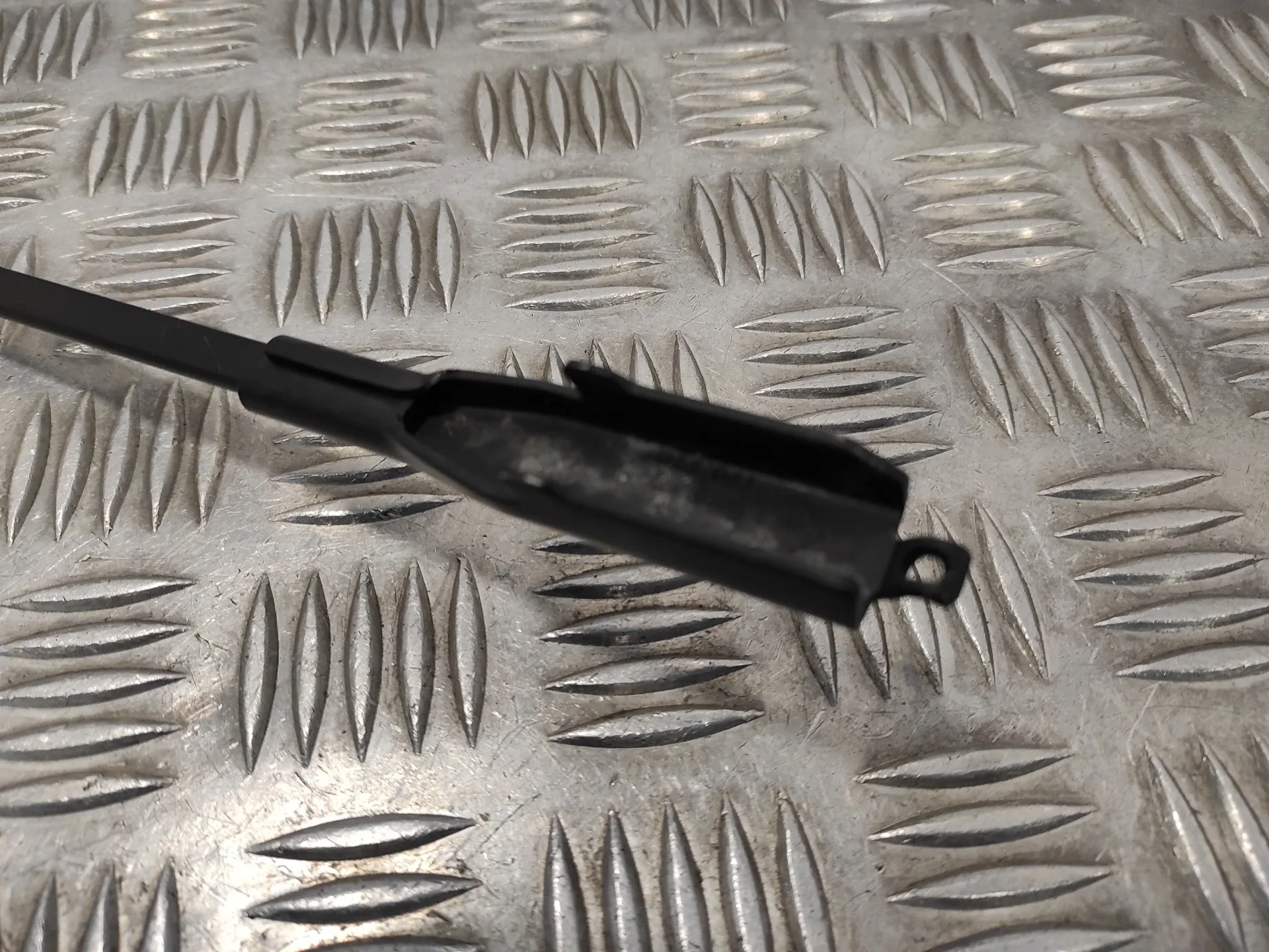 Brazo Limpia Delantero Derecho para Nissan Juke (F15)