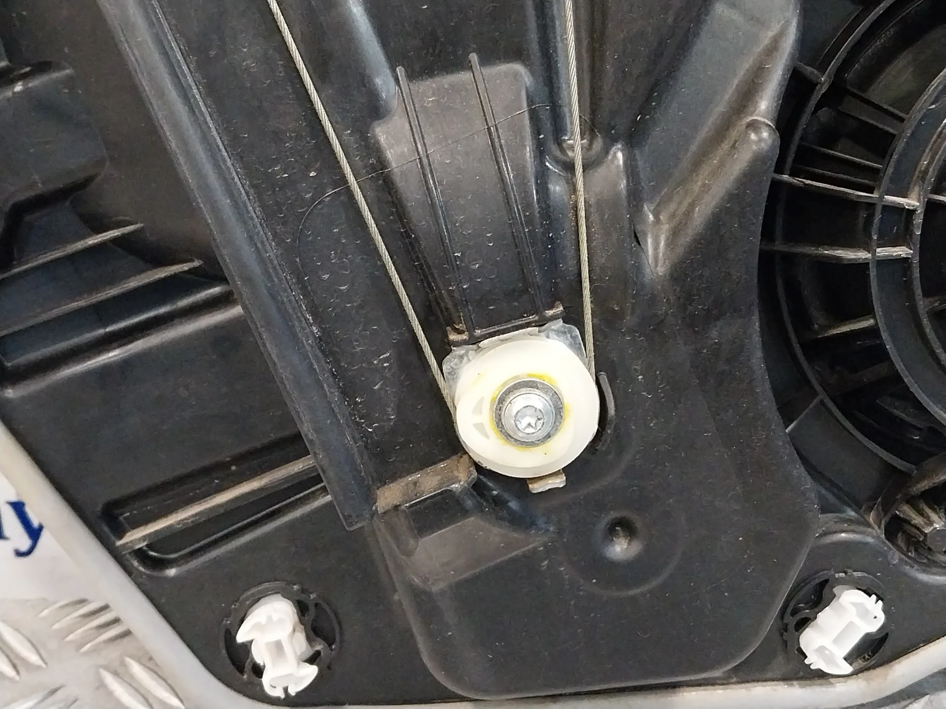 Elevalunas Trasero Derecho para Ford Fiesta (Ce1)