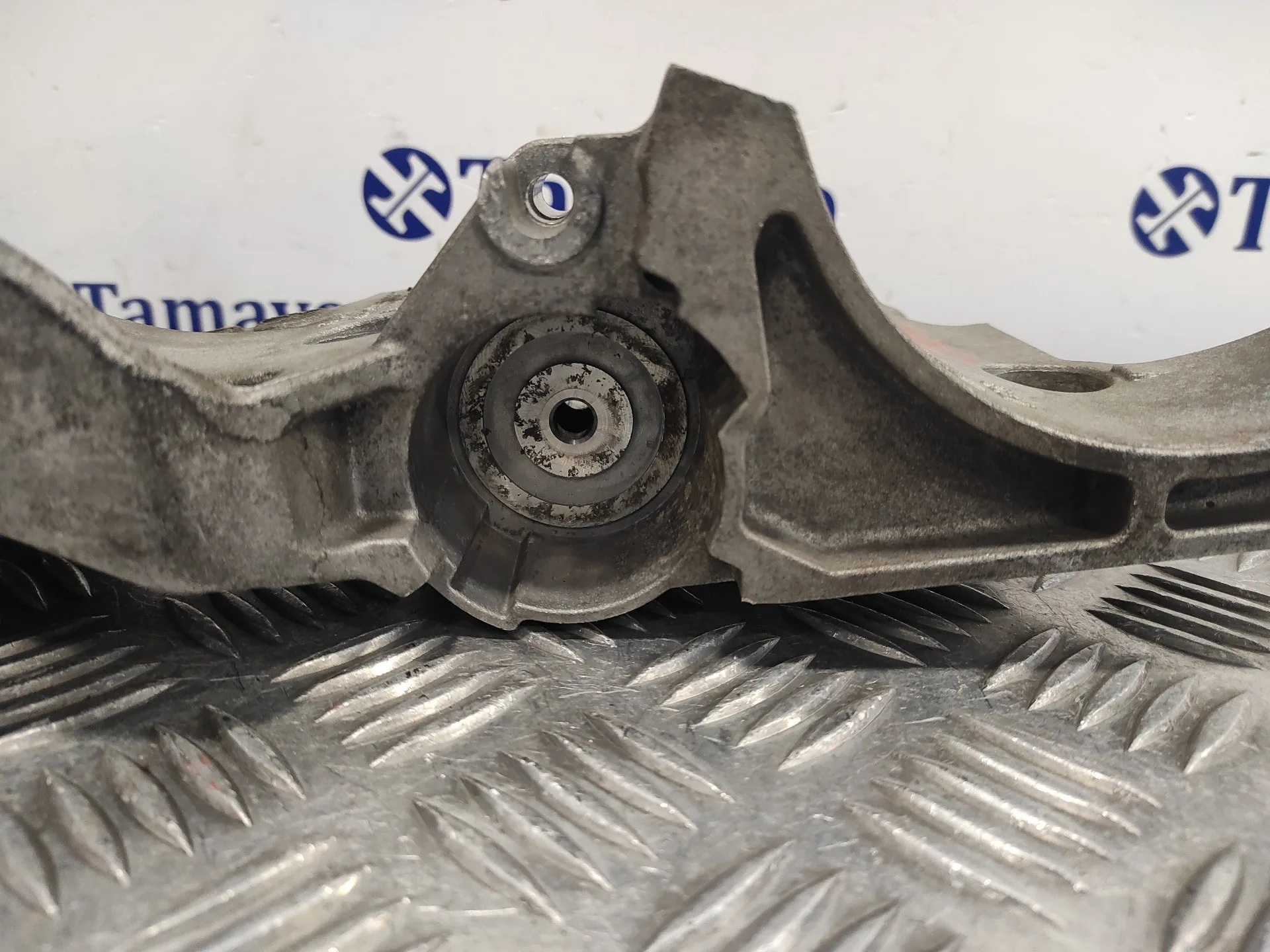 Soporte Alternador para Seat Toledo (Kg3)