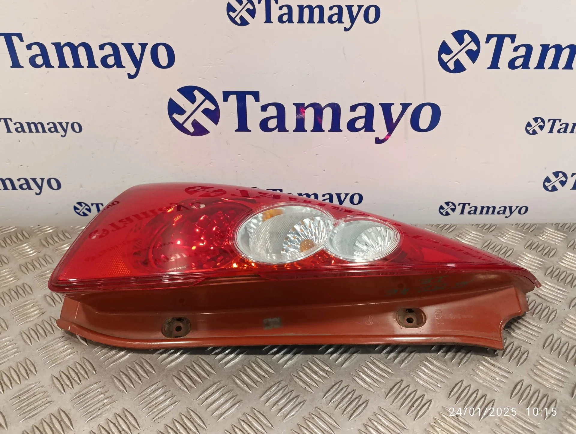Piloto Trasero Izquierdo para Mazda 5 Berl. (Cr)