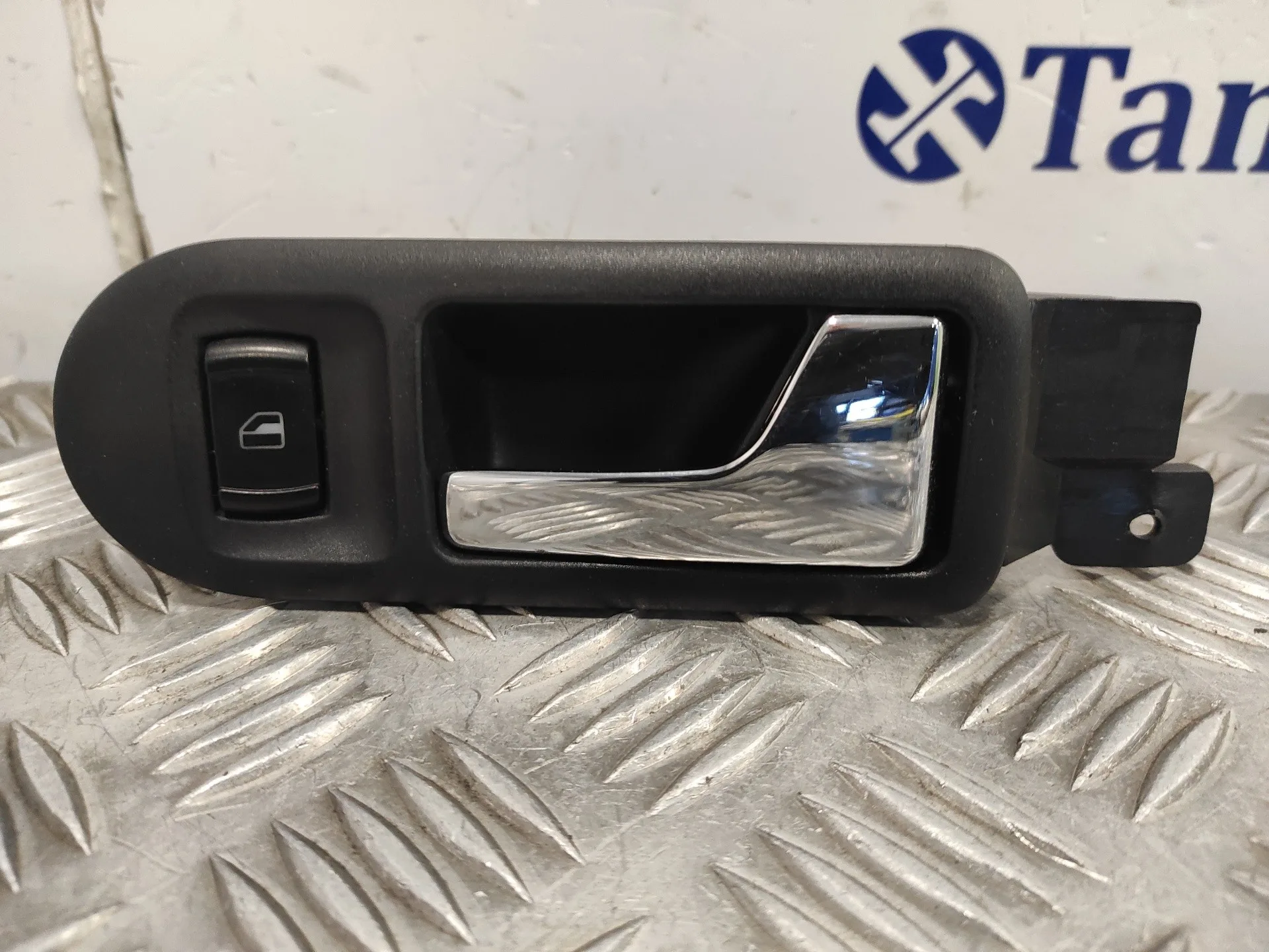 Maneta Interior Delantera Derecha para Volkswagen Passat (321/23/27/31)
