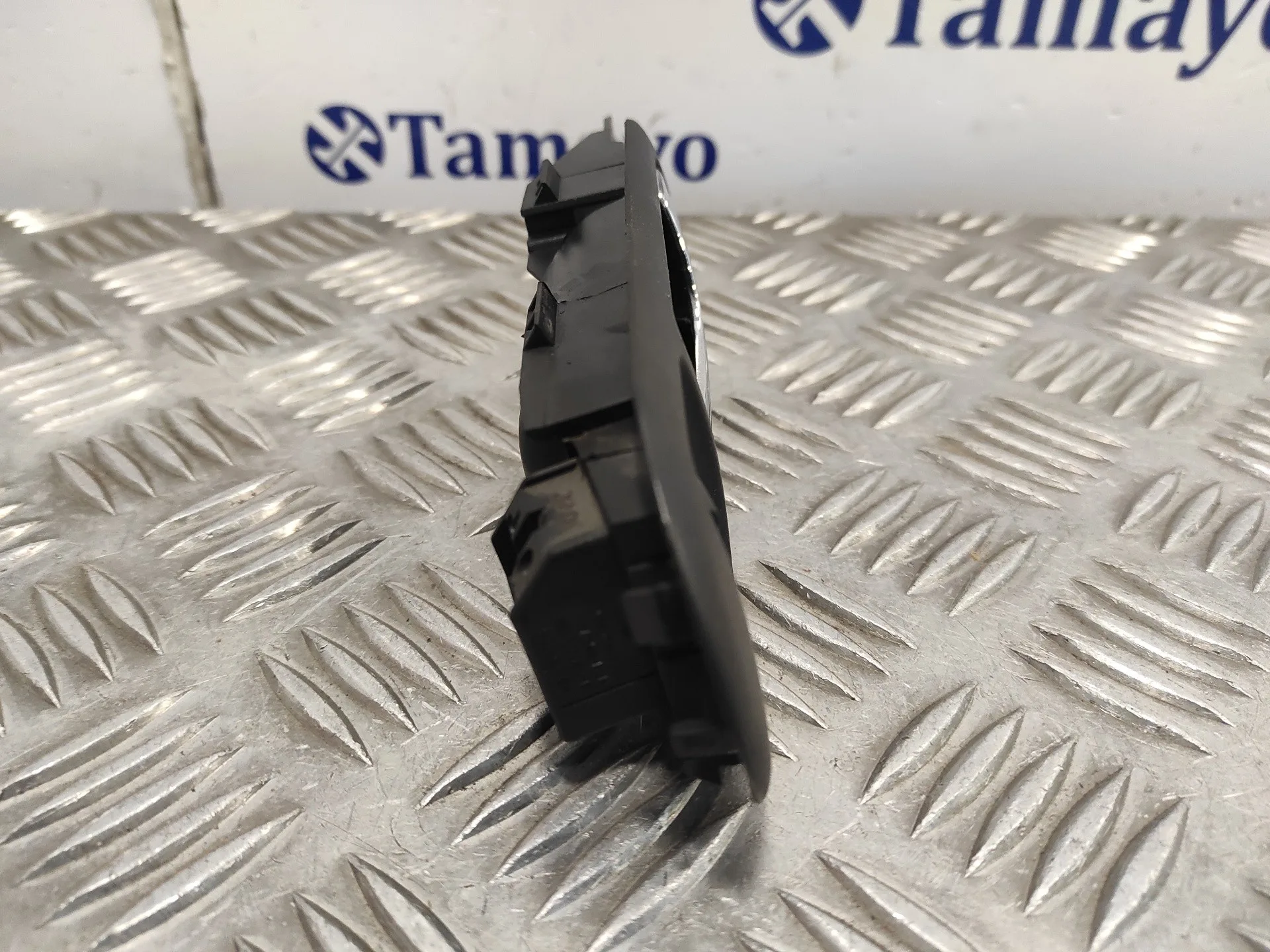 Maneta Interior Delantera Derecha para Volkswagen Passat (321/23/27/31)