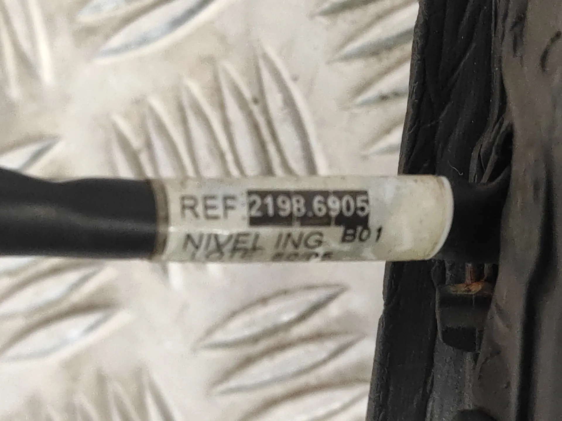 Retrovisor Izquierdo para Ford Focus Berlina (Cap)