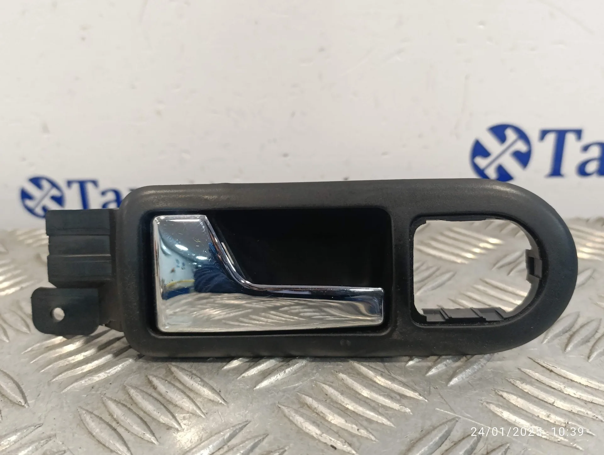 Maneta Interior Delantera Izquierda para Volkswagen Passat Berlina (3B2)