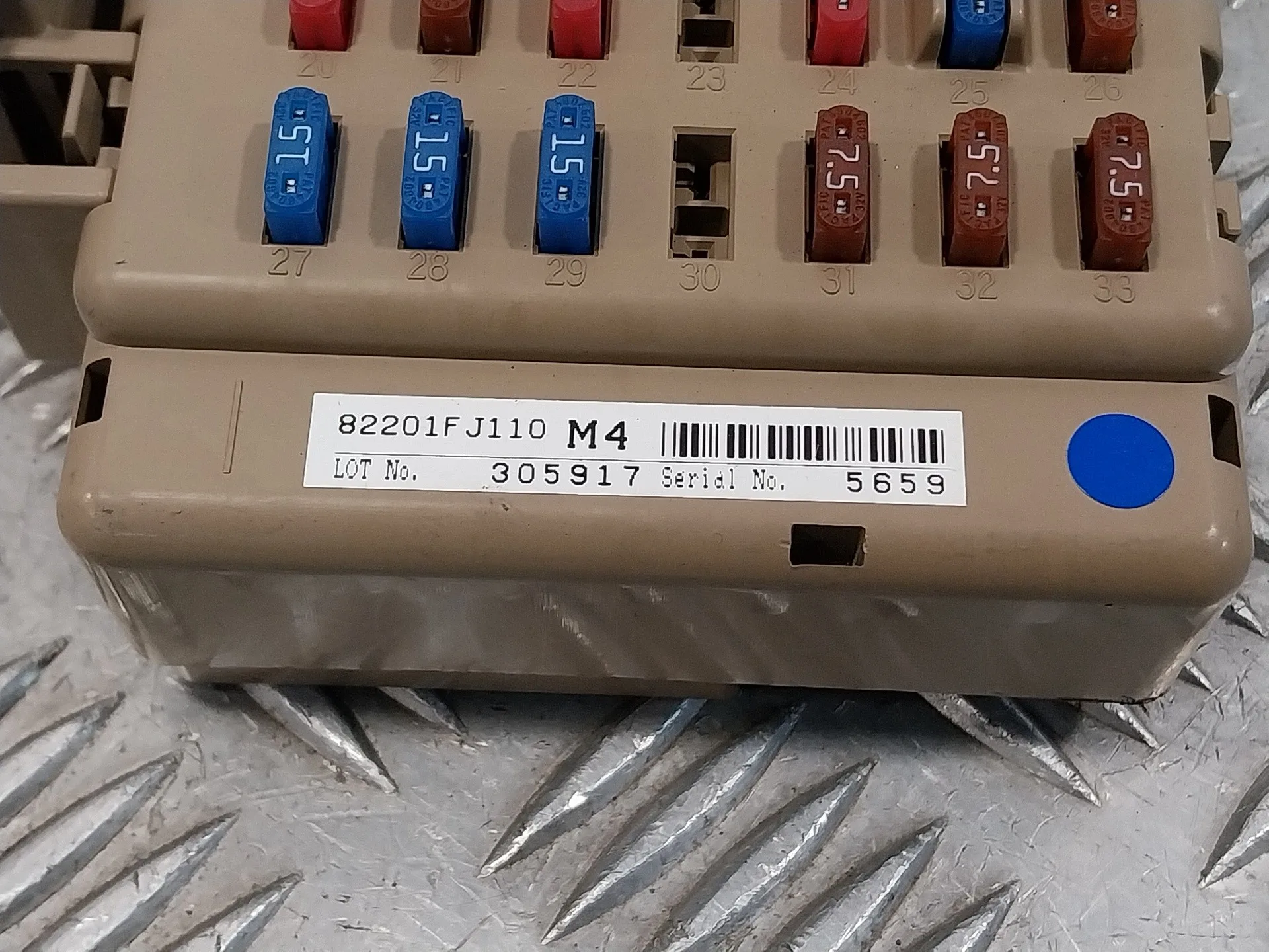 Caja Reles / Fusibles para Subaru Xv