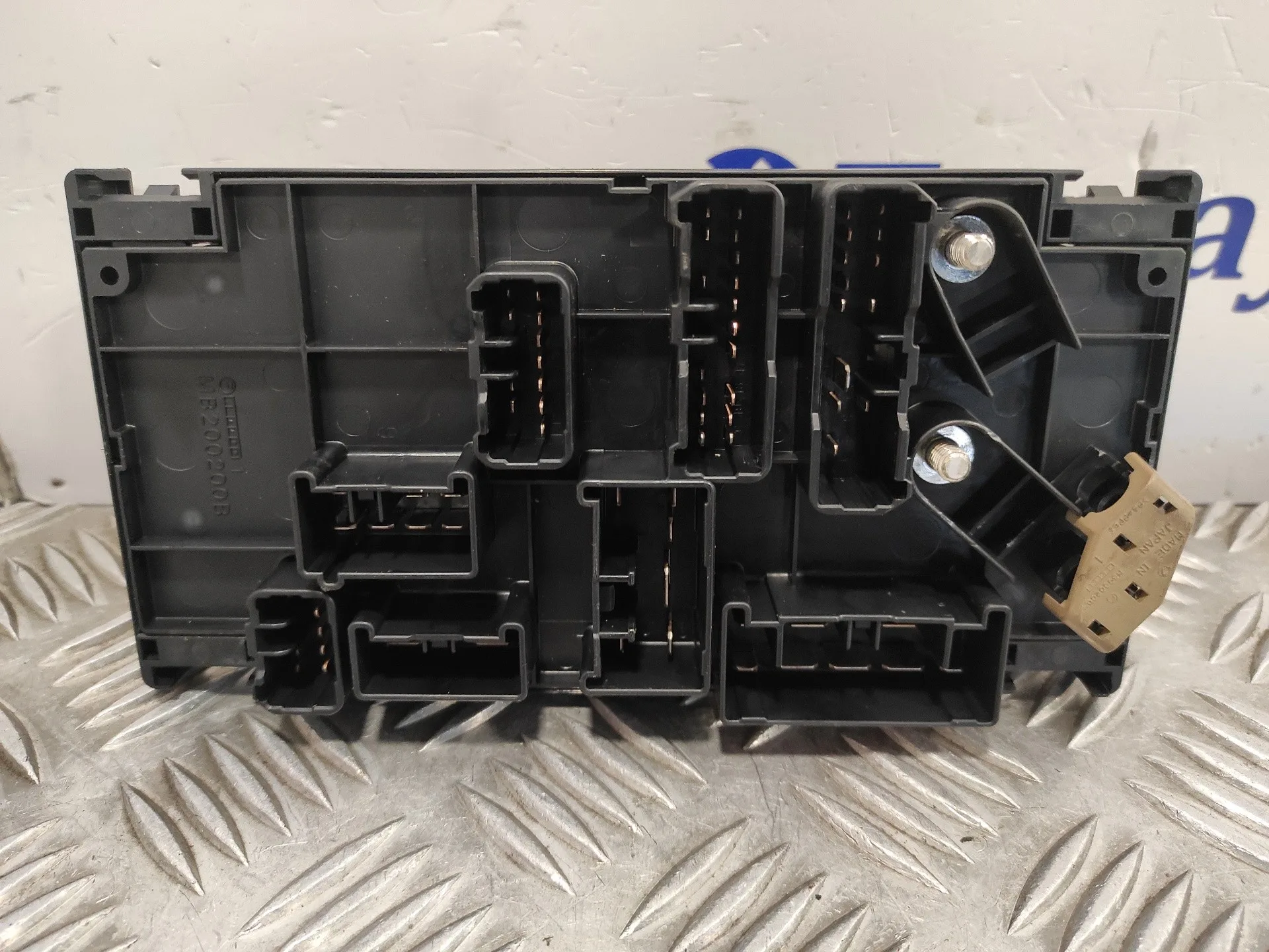 Caja Reles / Fusibles para Subaru Xv