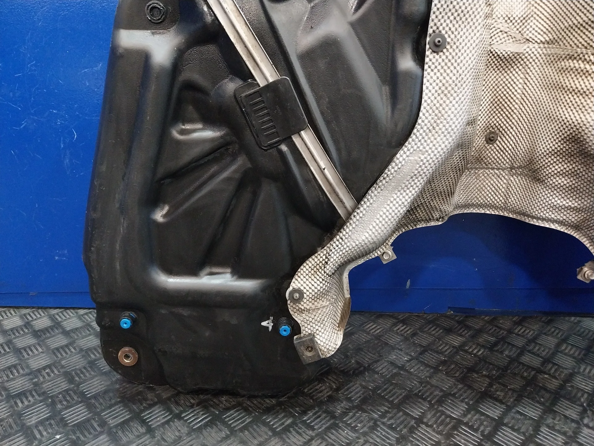 Deposito Combustible para Mercedes-Benz Clase M (W164)