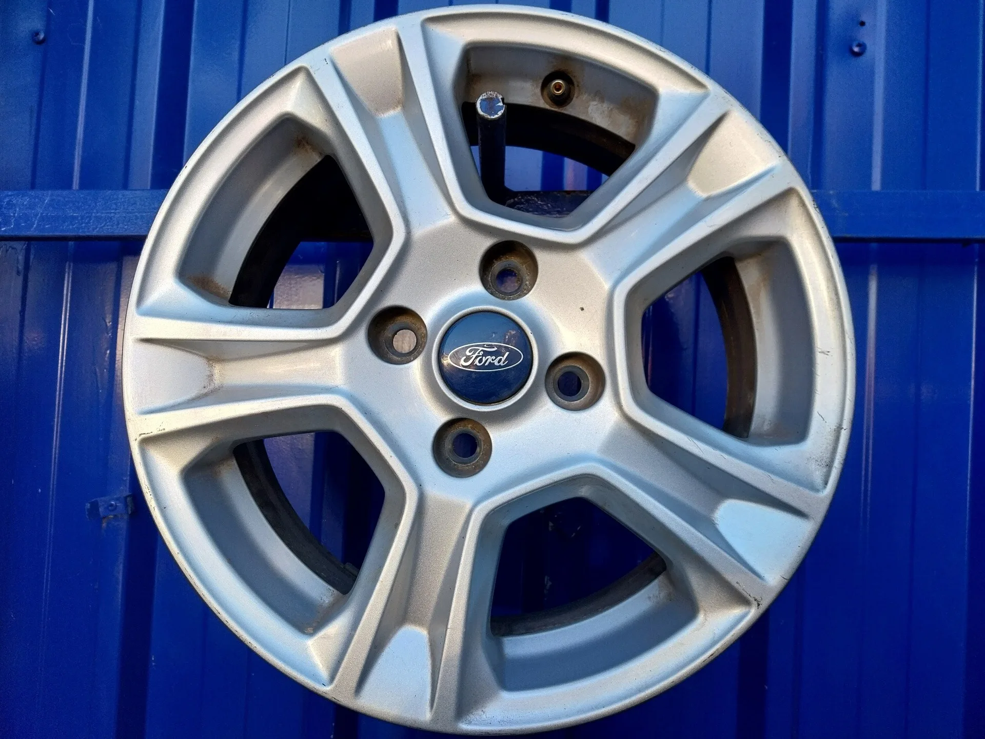 Llanta para Ford Tourneo Courier (C4A)