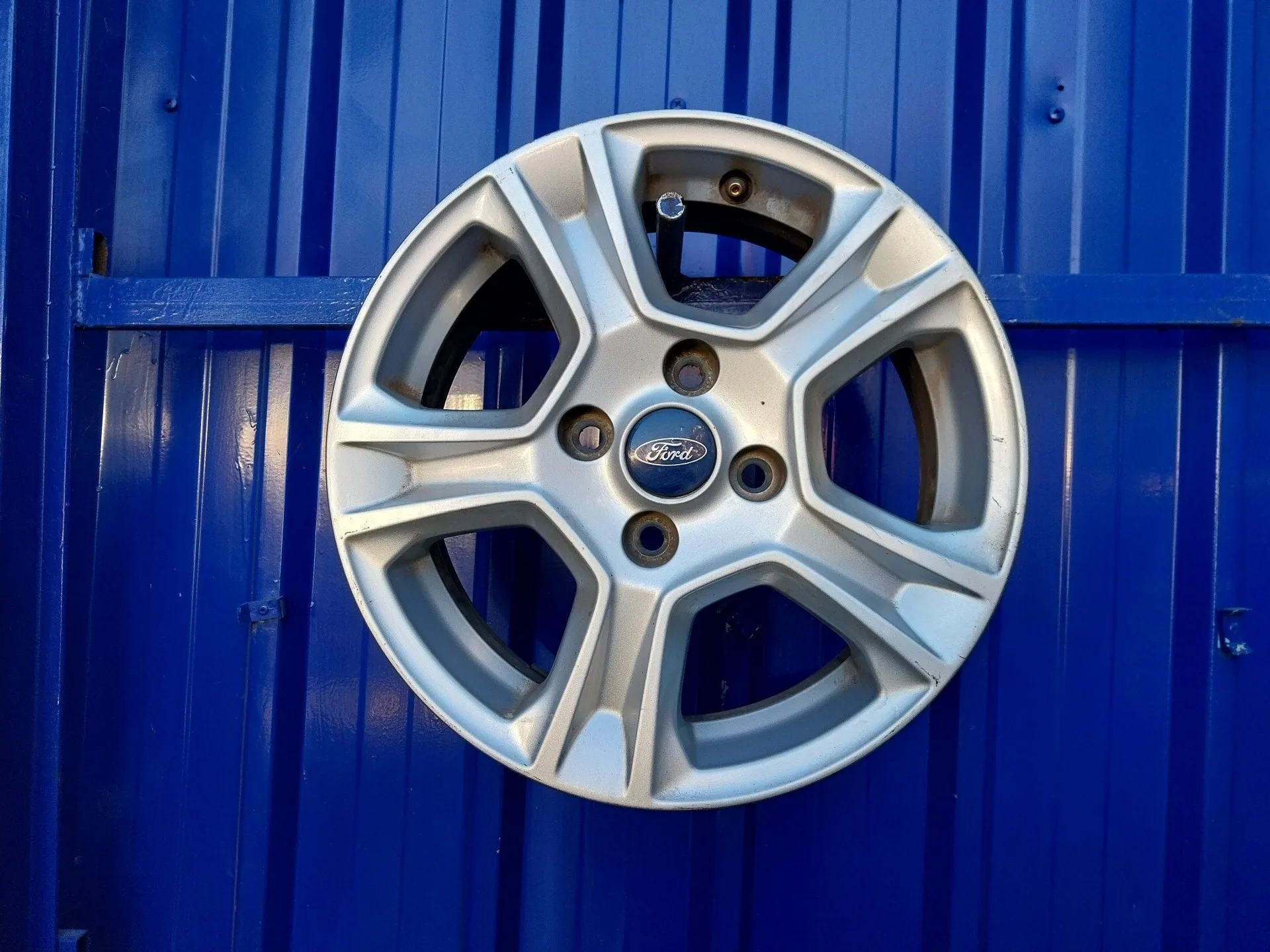Llanta para Ford Tourneo Courier (C4A)