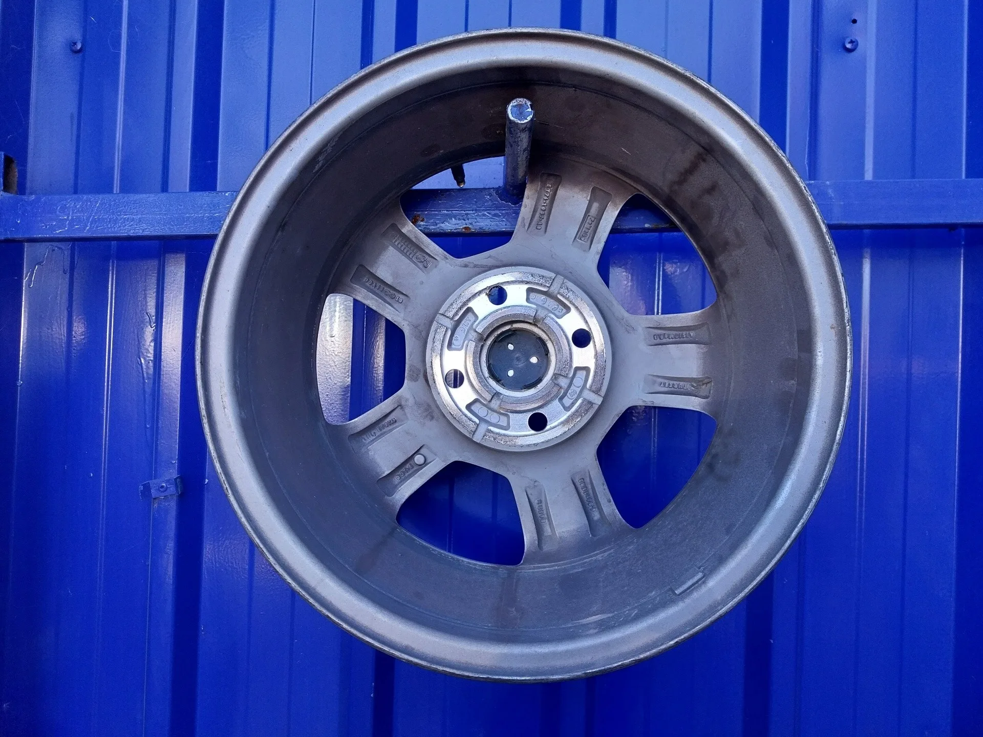Llanta para Ford Tourneo Courier (C4A)