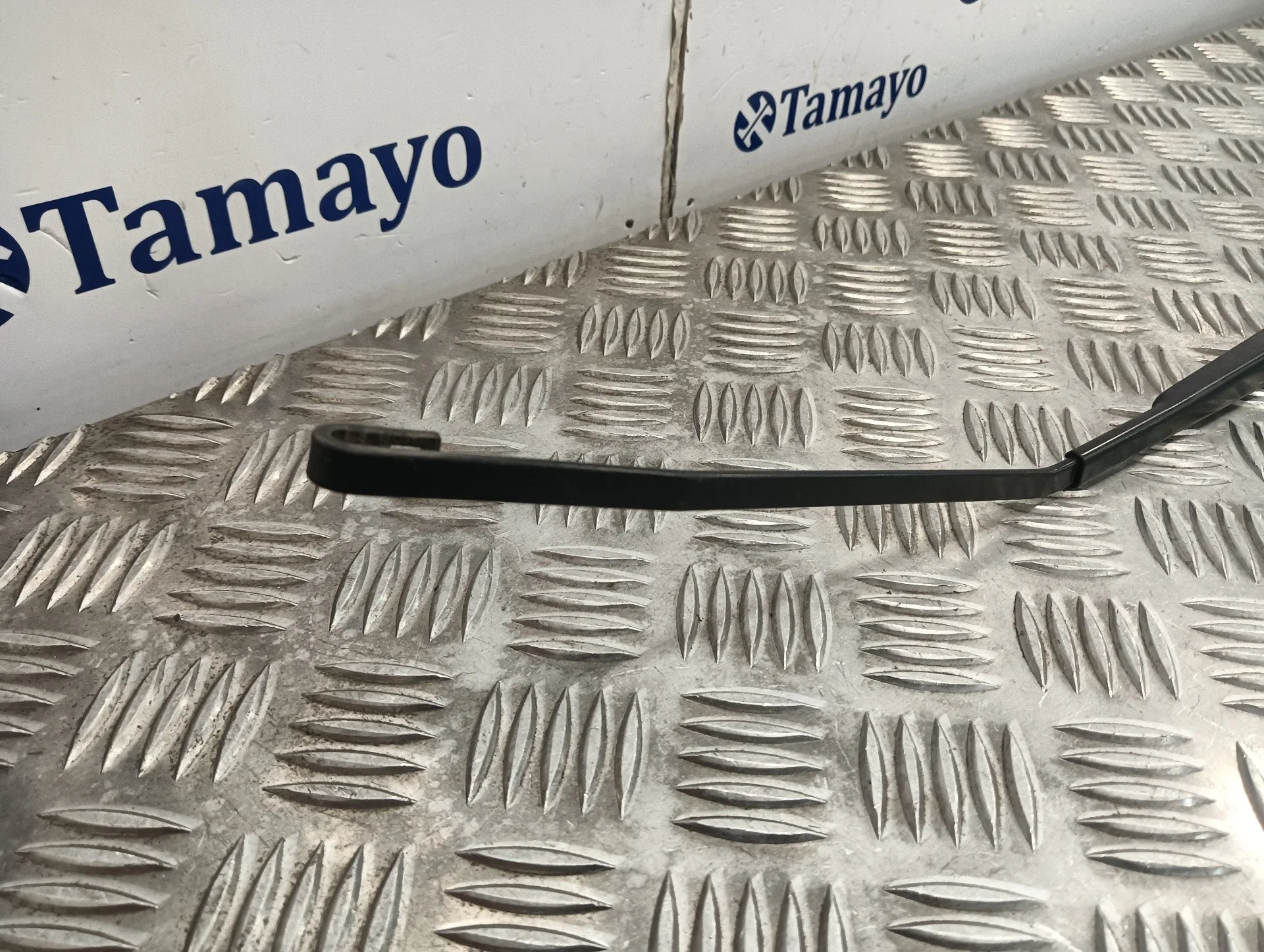 Brazo Limpia Delantero Derecho para Subaru Xv