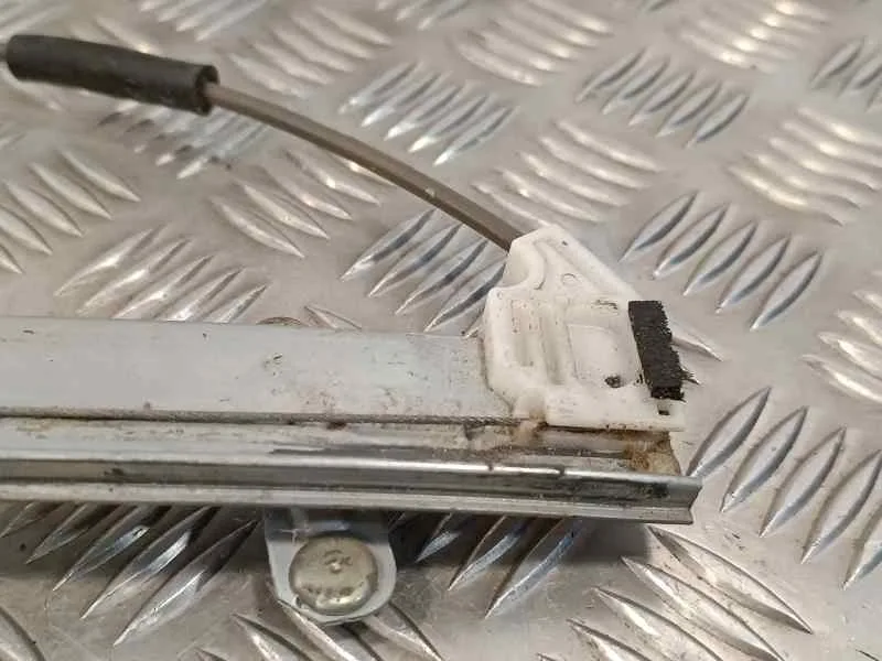 Elevalunas Delantero Izquierdo para Kia Rio