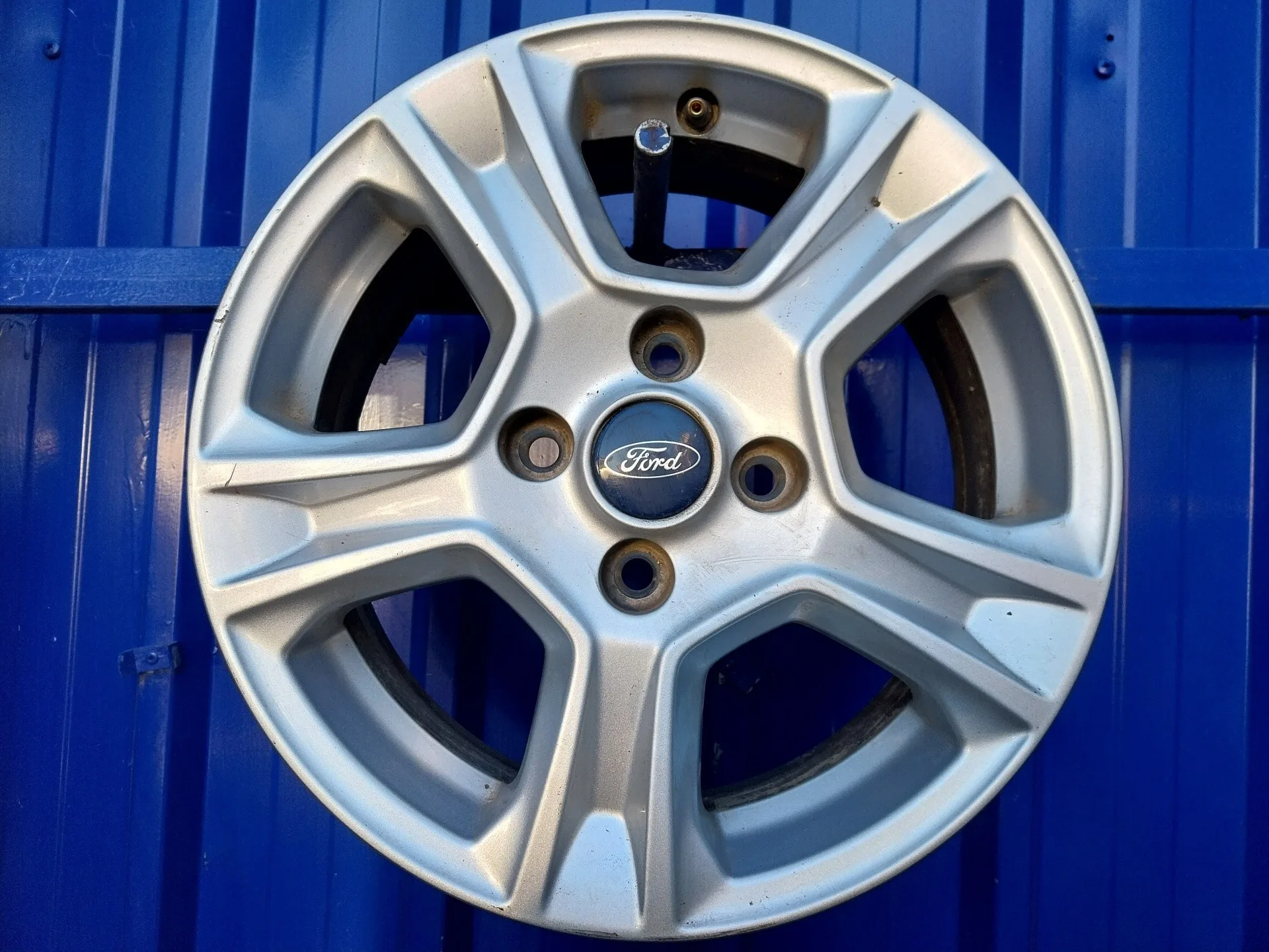 Llanta para Ford Tourneo Courier (C4A)