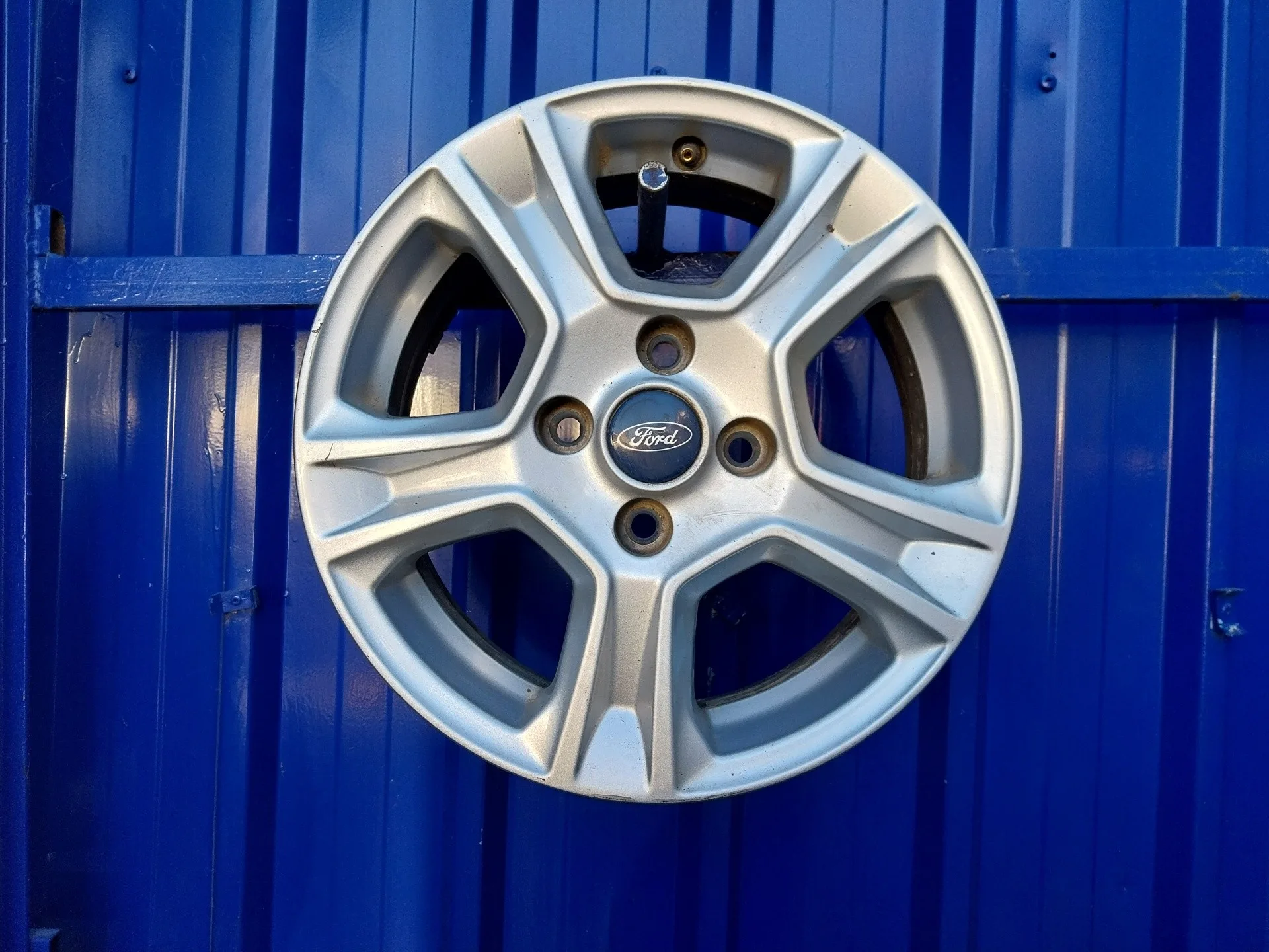 Llanta para Ford Tourneo Courier (C4A)