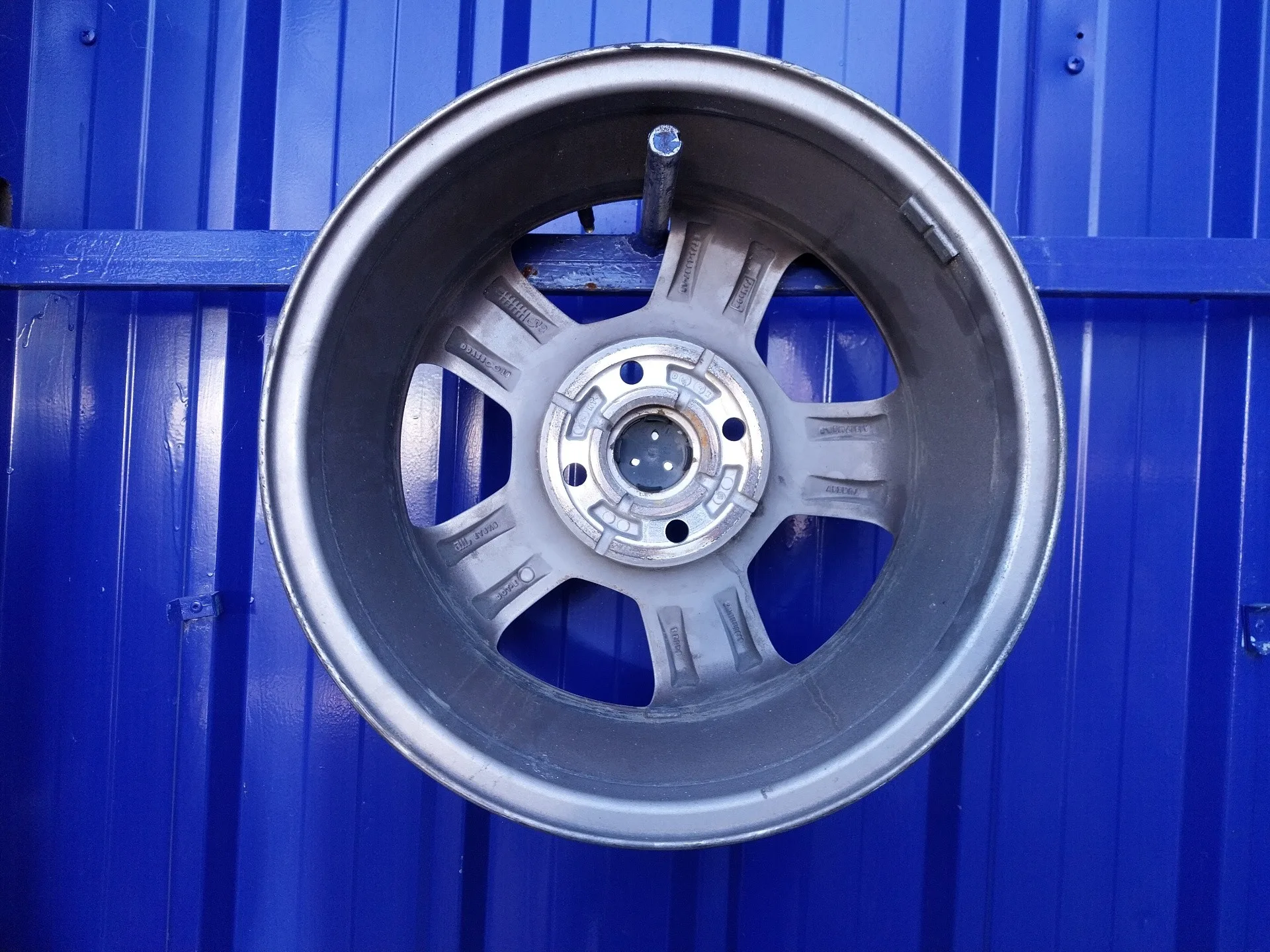 Llanta para Ford Tourneo Courier (C4A)