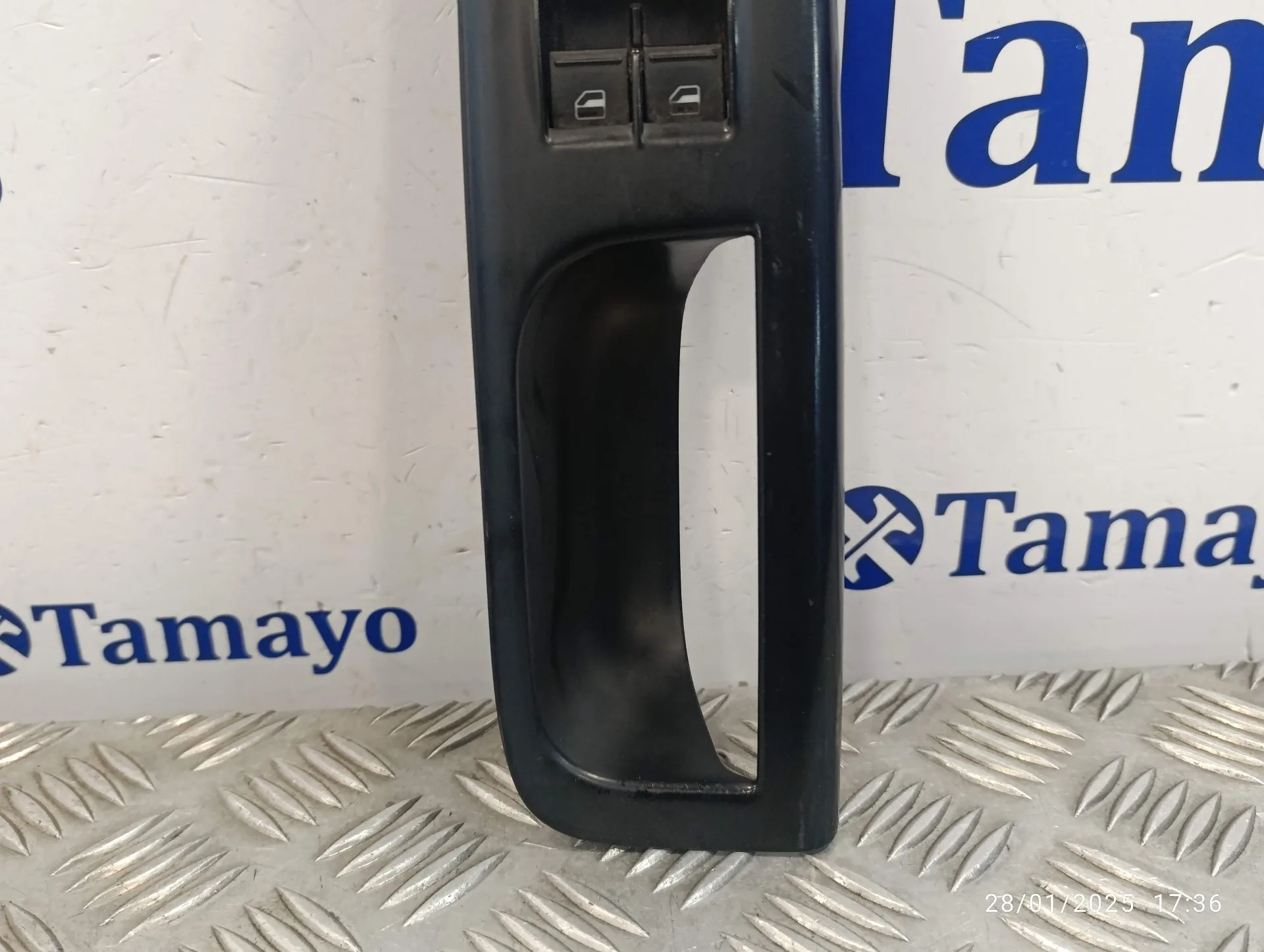 Mando Elevalunas Delantero Izquierdo para Volkswagen Passat Berlina (3C2)