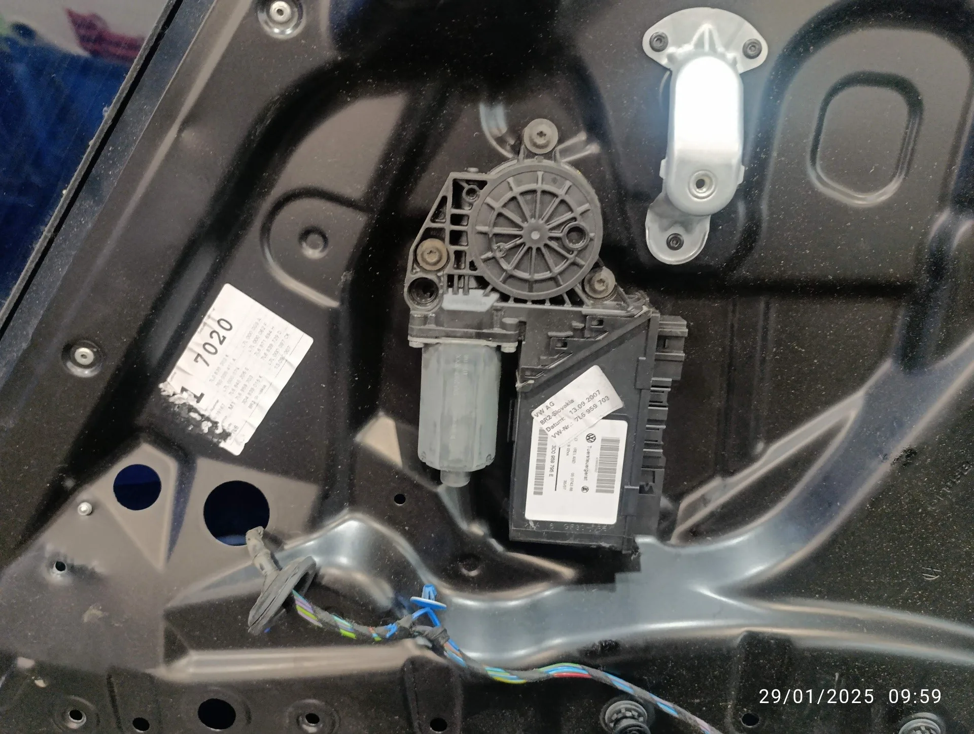 Elevalunas Trasero Izquierdo para Volkswagen Touareg (7L6)