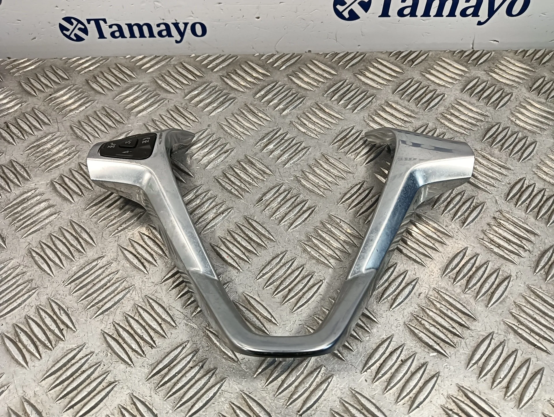 Mando Volante para Ford Fiesta (Ccn)