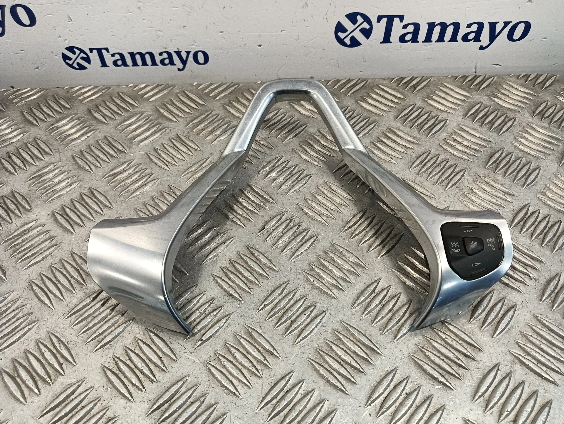 Mando Volante para Ford Fiesta (Ccn)