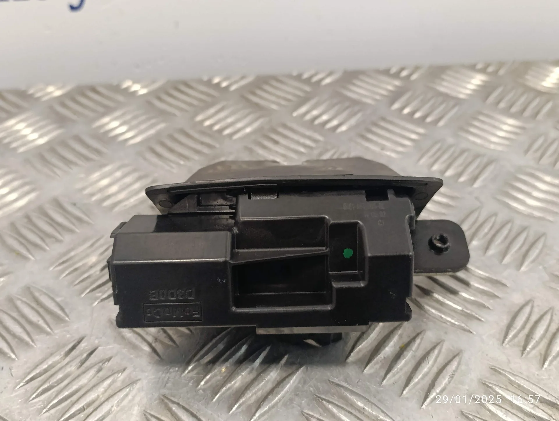Cerradura Maletero / Porton para Ford Fiesta (Ccn)
