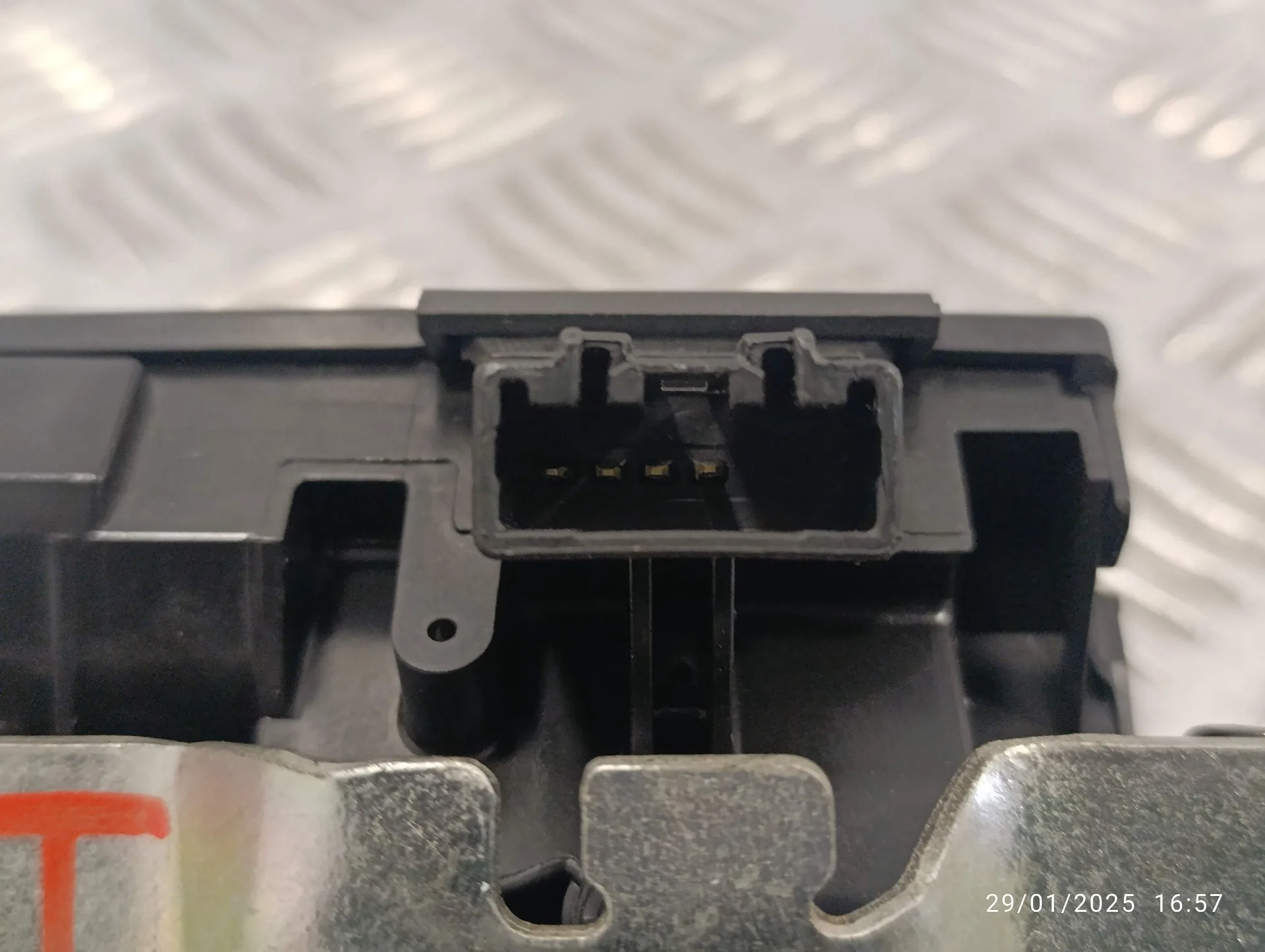 Cerradura Maletero / Porton para Ford Fiesta (Ccn)