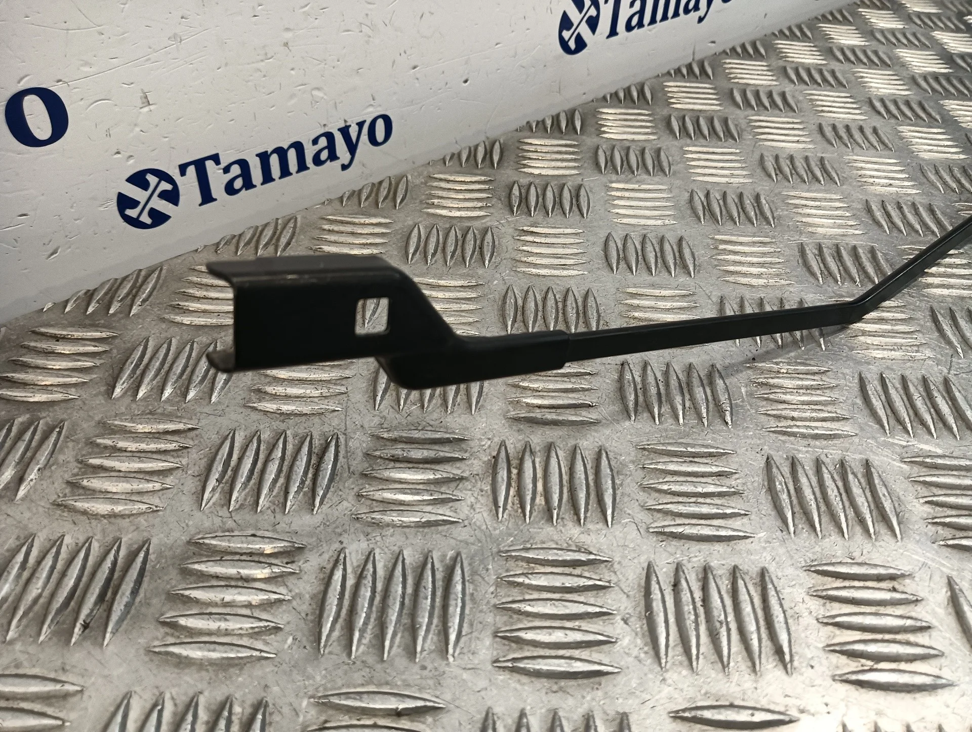Brazo Limpia Delantero Derecho para Ford Fiesta (Ccn)