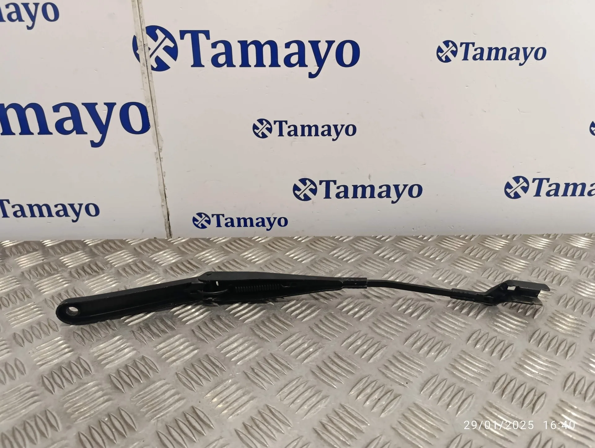 Brazo Limpia Delantero Izquierdo para Ford Fiesta (Ccn)