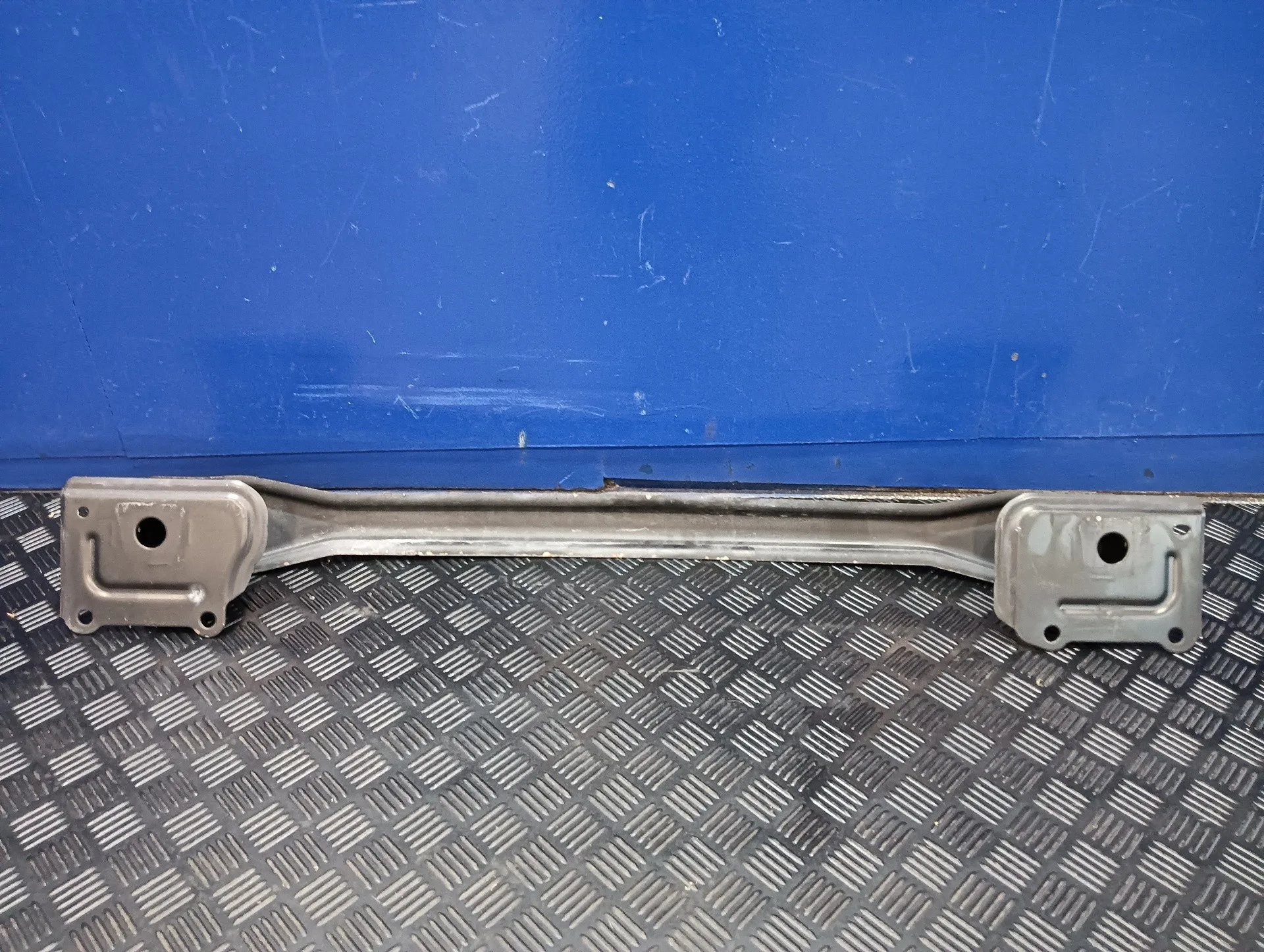 Refuerzo Paragolpes Trasero para Ford Fiesta (Ccn)