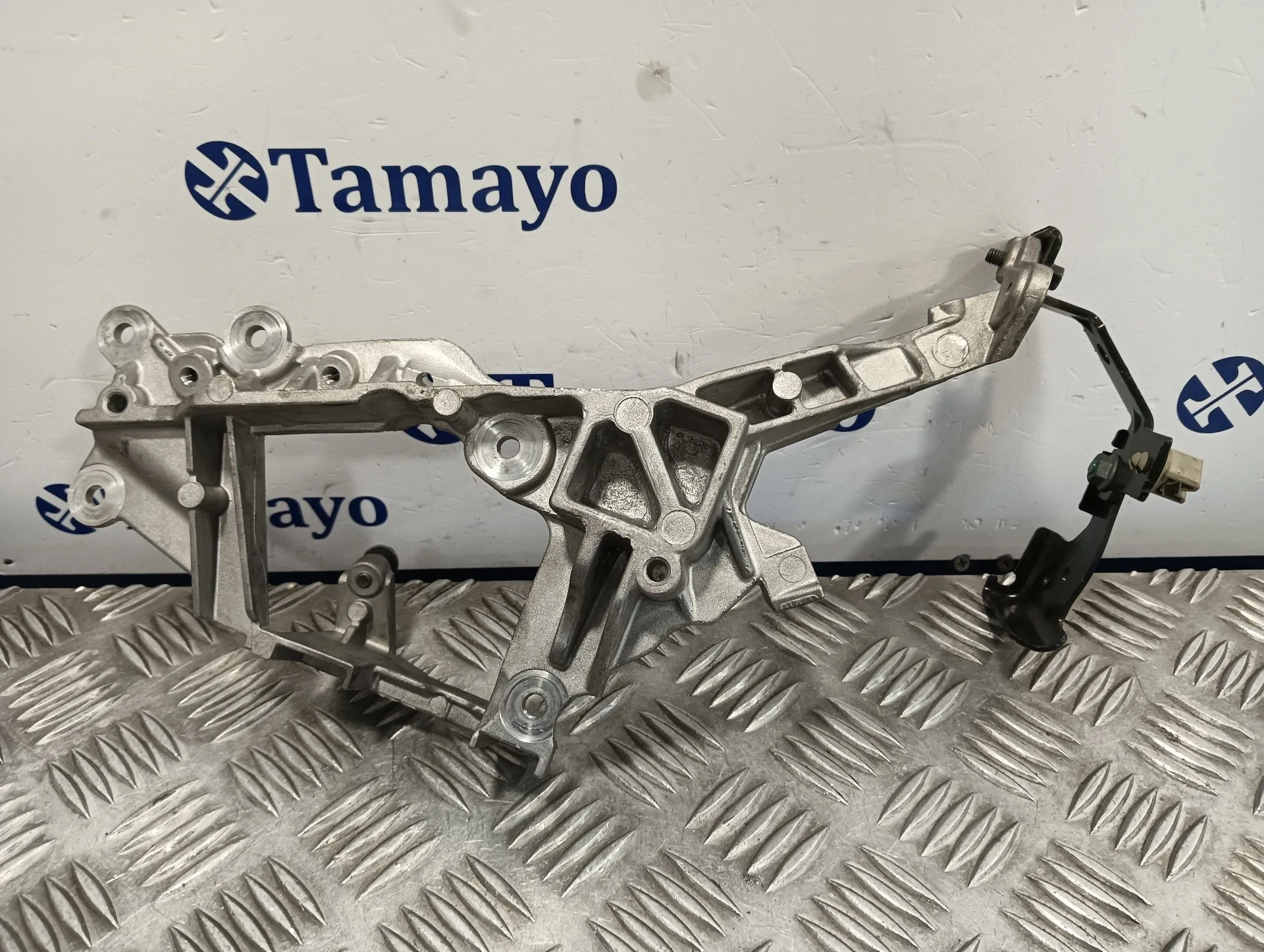 Soporte Alternador para Land Rover Discovery Sport