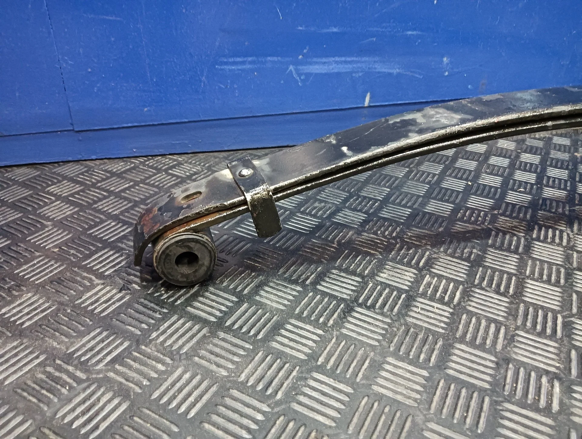 Ballesta Delantera para Mitsubishi Canter 01/99 ->