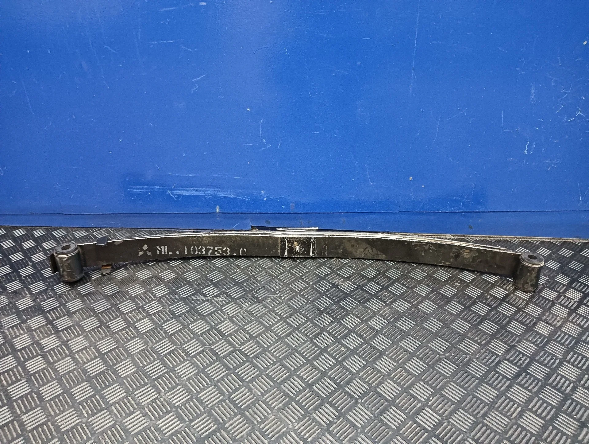 Ballesta Delantera para Mitsubishi Canter 01/99 ->