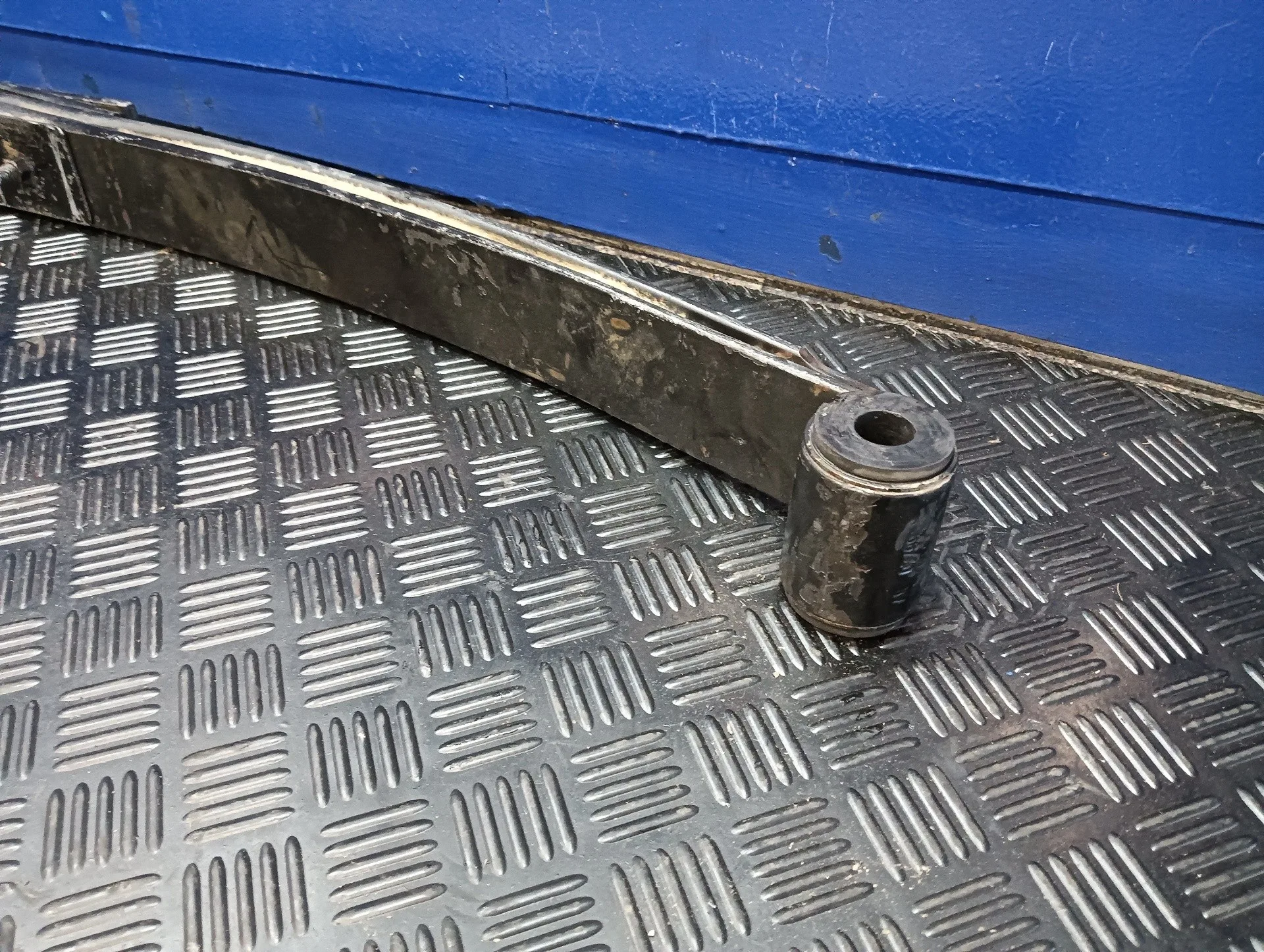 Ballesta Delantera para Mitsubishi Canter 01/99 ->