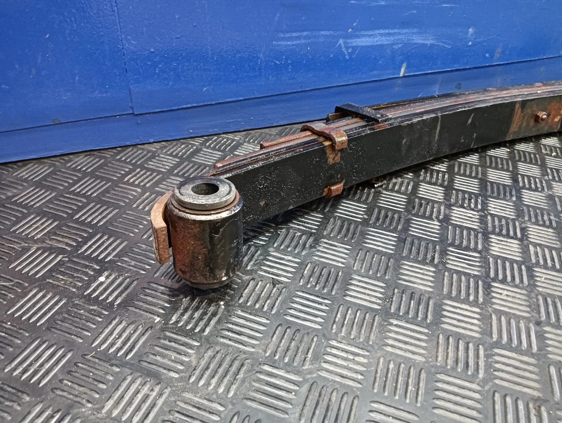 Ballesta Trasera para Mitsubishi Canter 01/99 ->