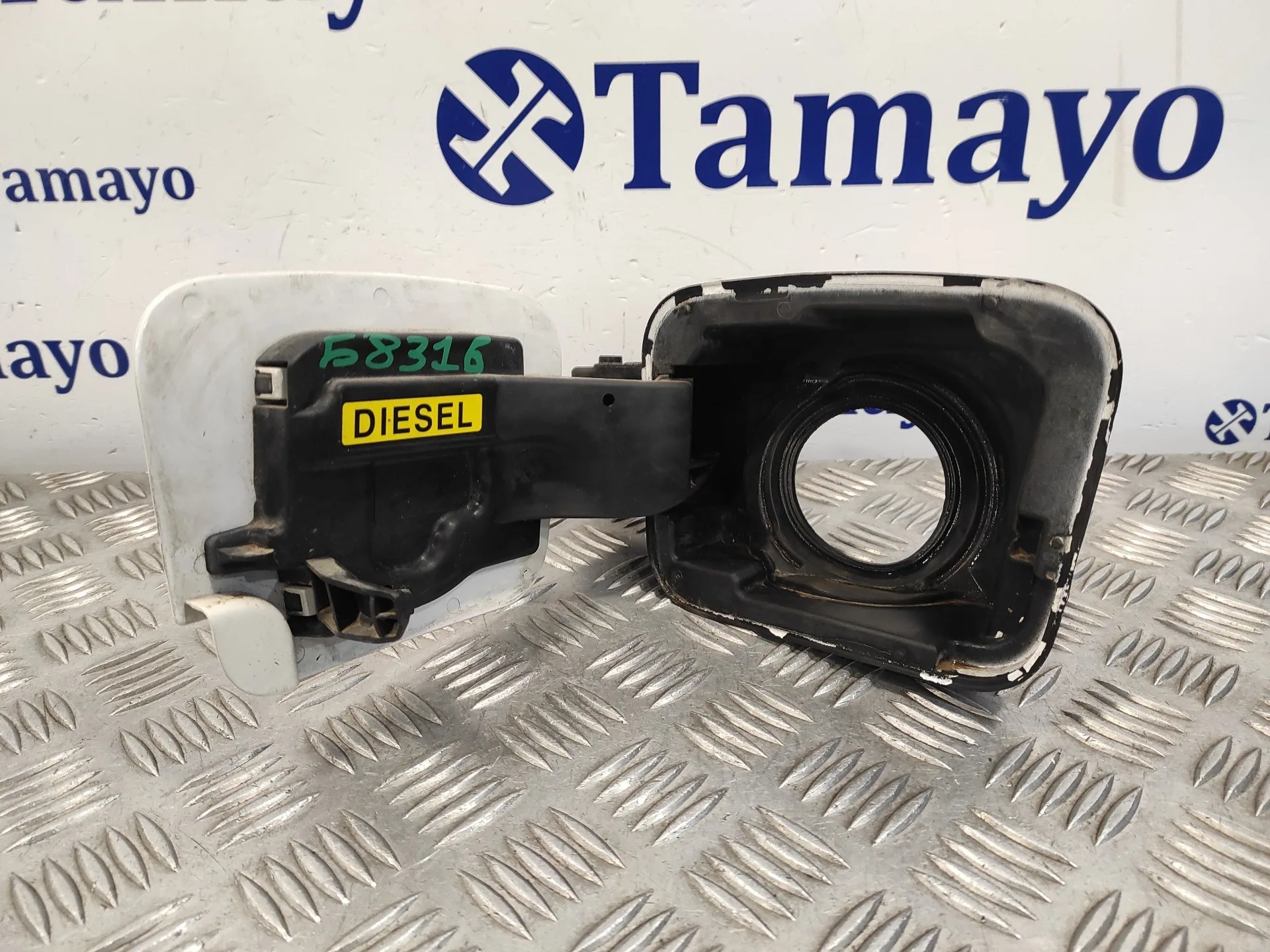 Tapa Exterior Combustible para Toyota Proace