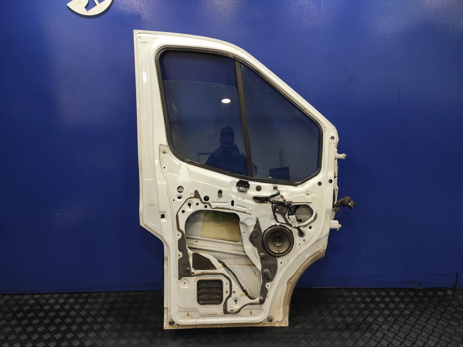 Puerta Delantera Izquierda para Ford Transit Kastenwagen (Ttg)