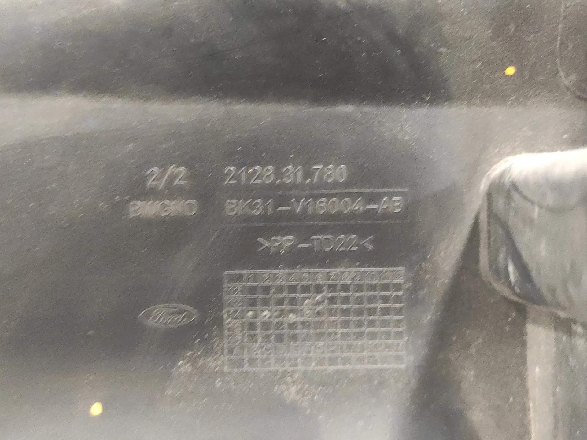 Moldura para Ford Transit Kastenwagen (Ttg)