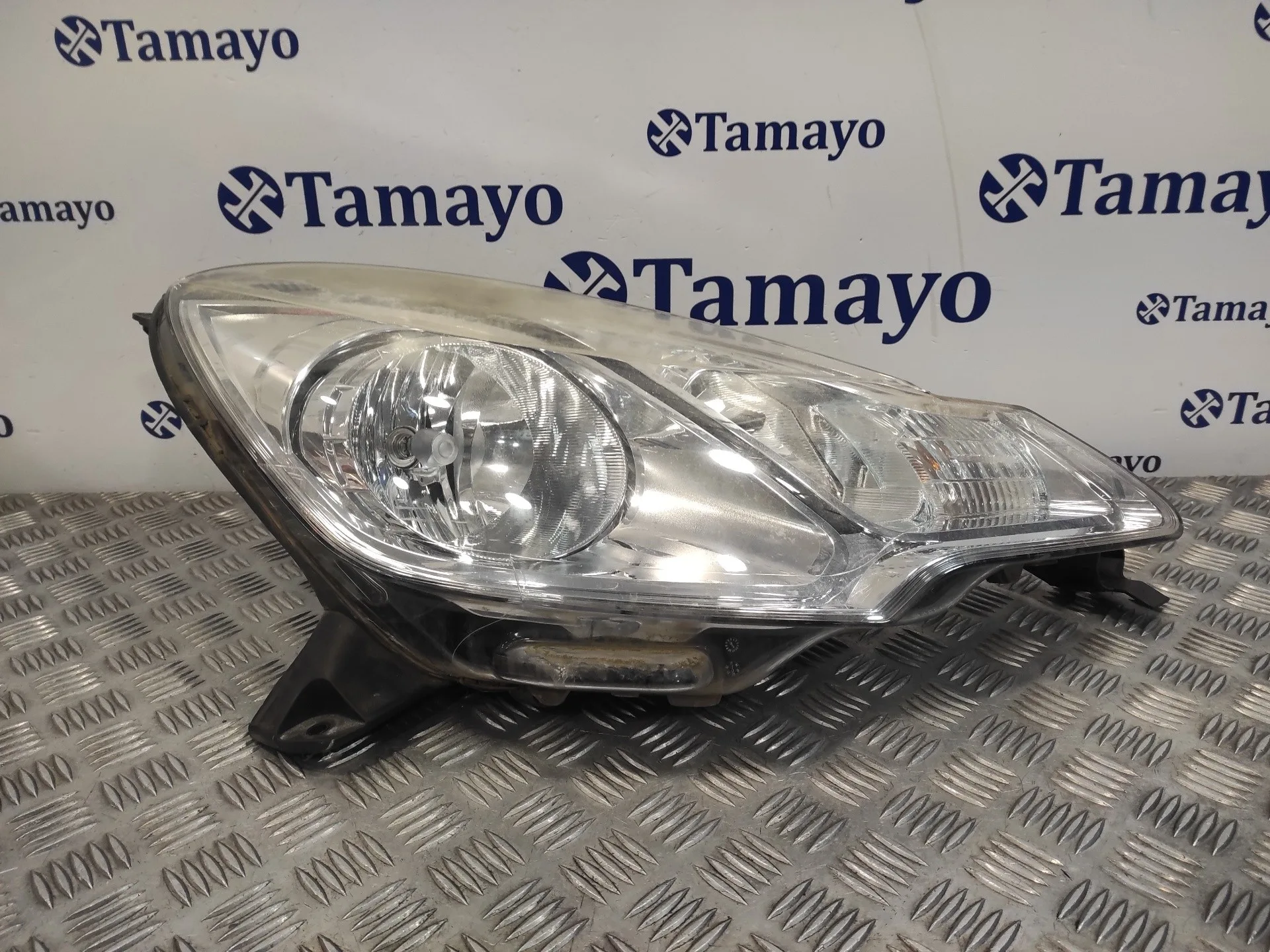 Faro Derecho para Citroën C3