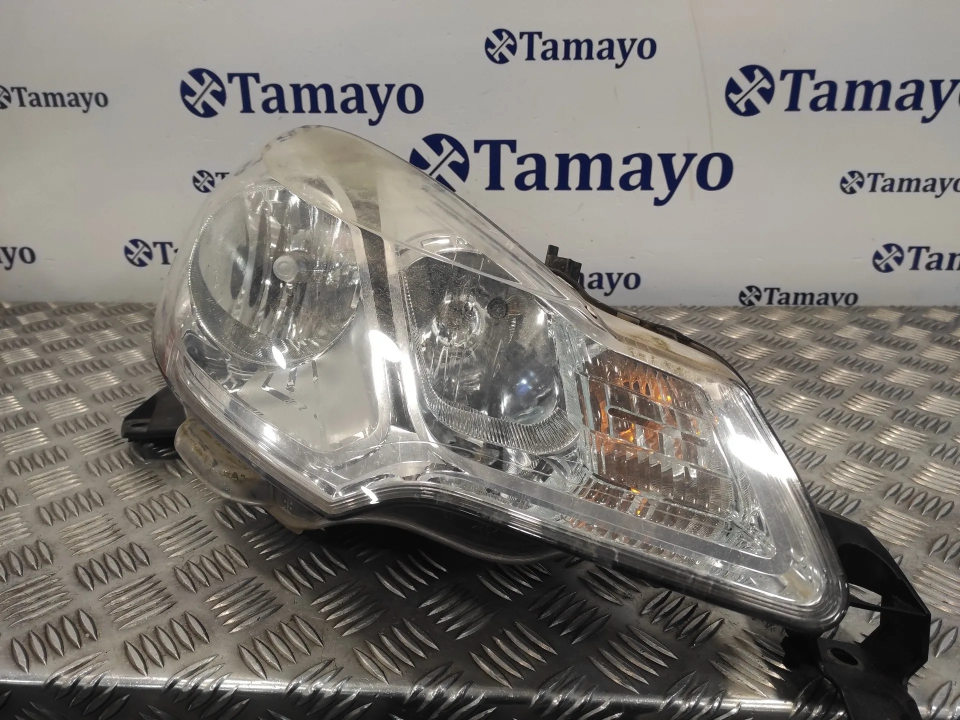 Faro Derecho para Citroën C3