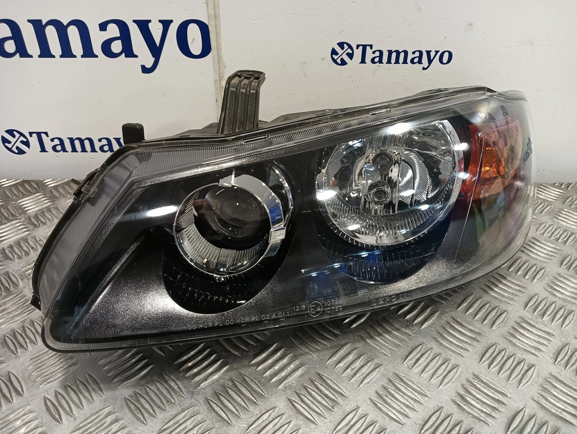 Faro Izquierdo para Nissan Almera (N16/E)