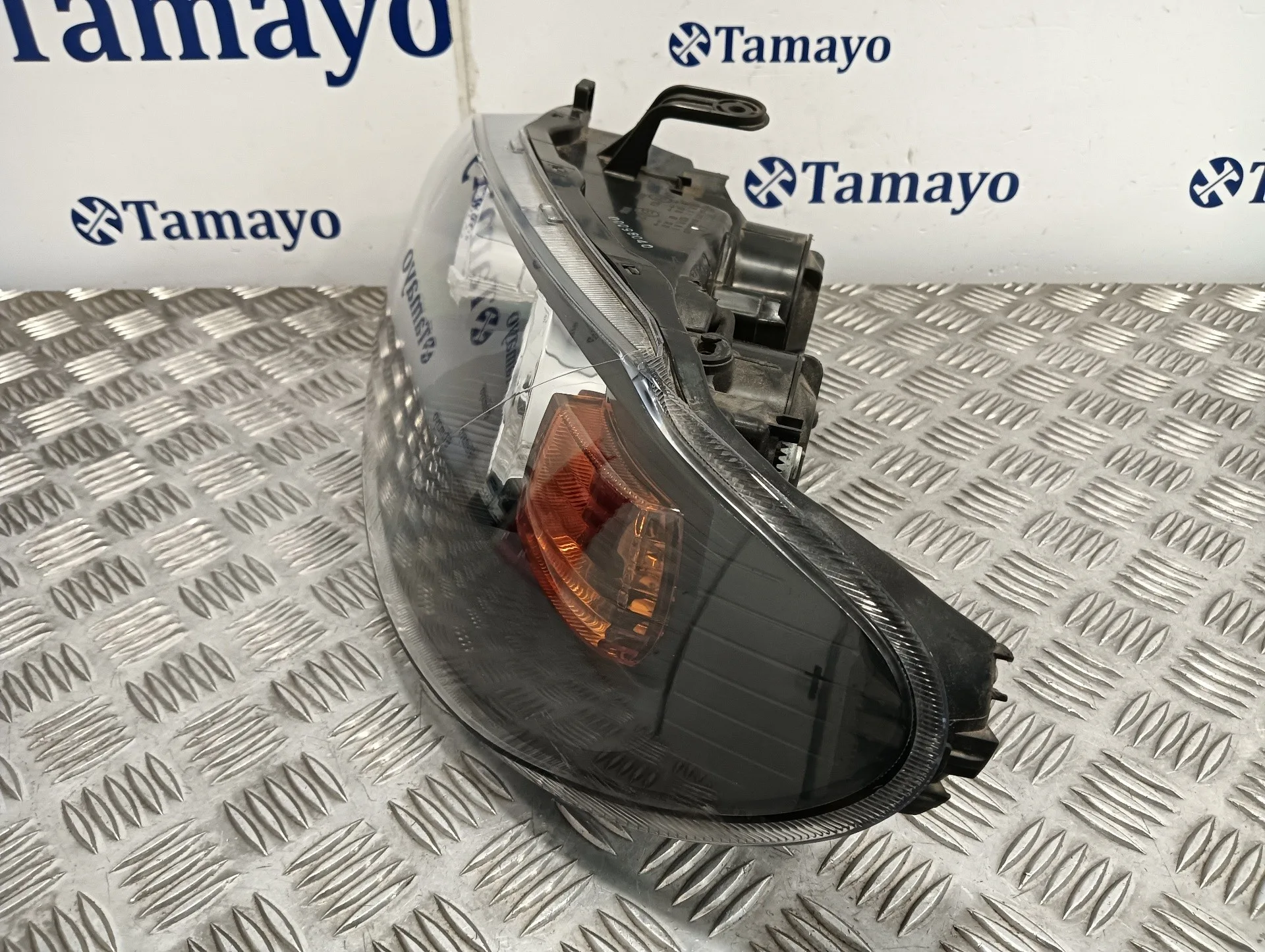 Faro Izquierdo para Nissan Almera (N16/E)